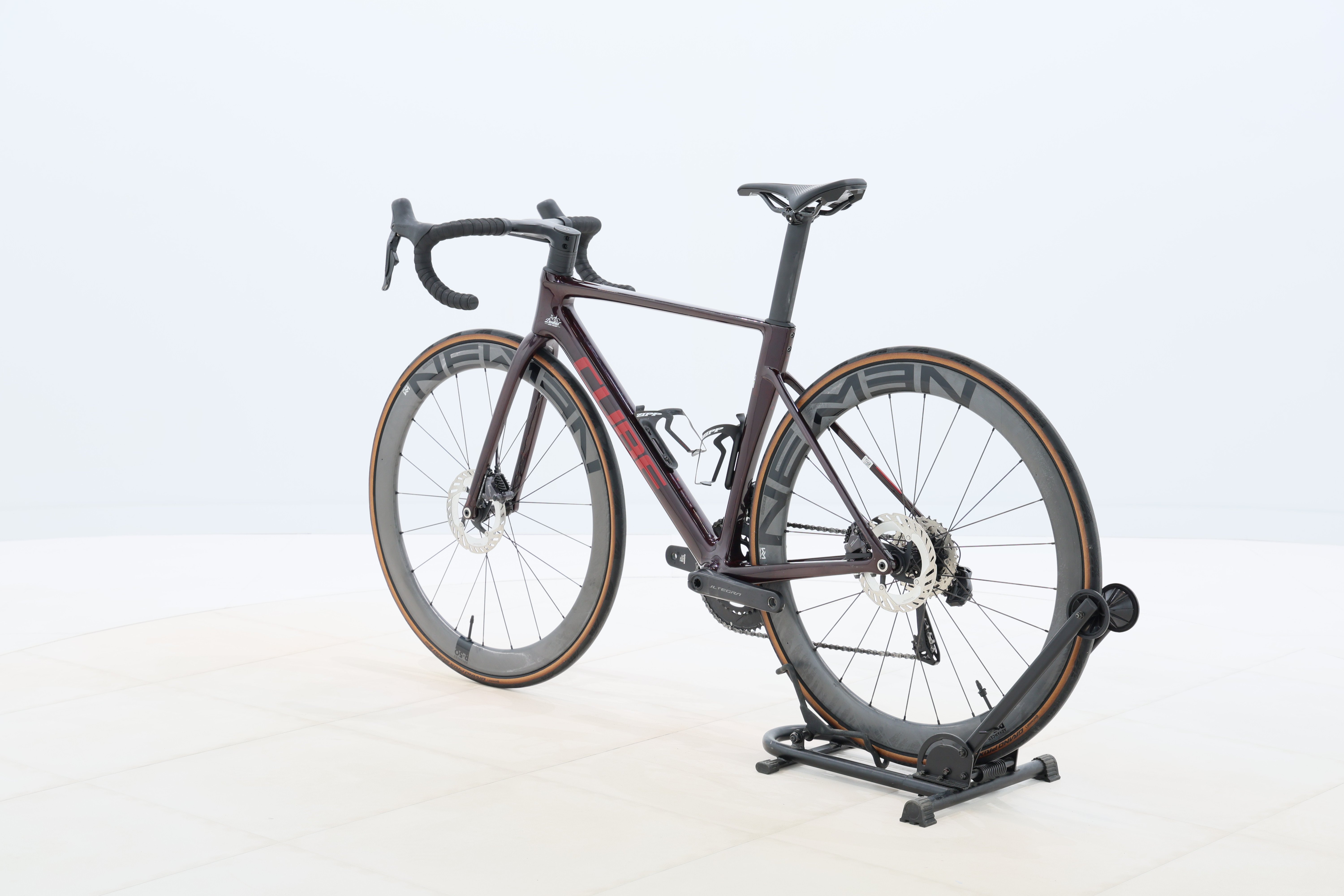 f52776e6-9d1a-4a8b-a93e-c421448f9a44