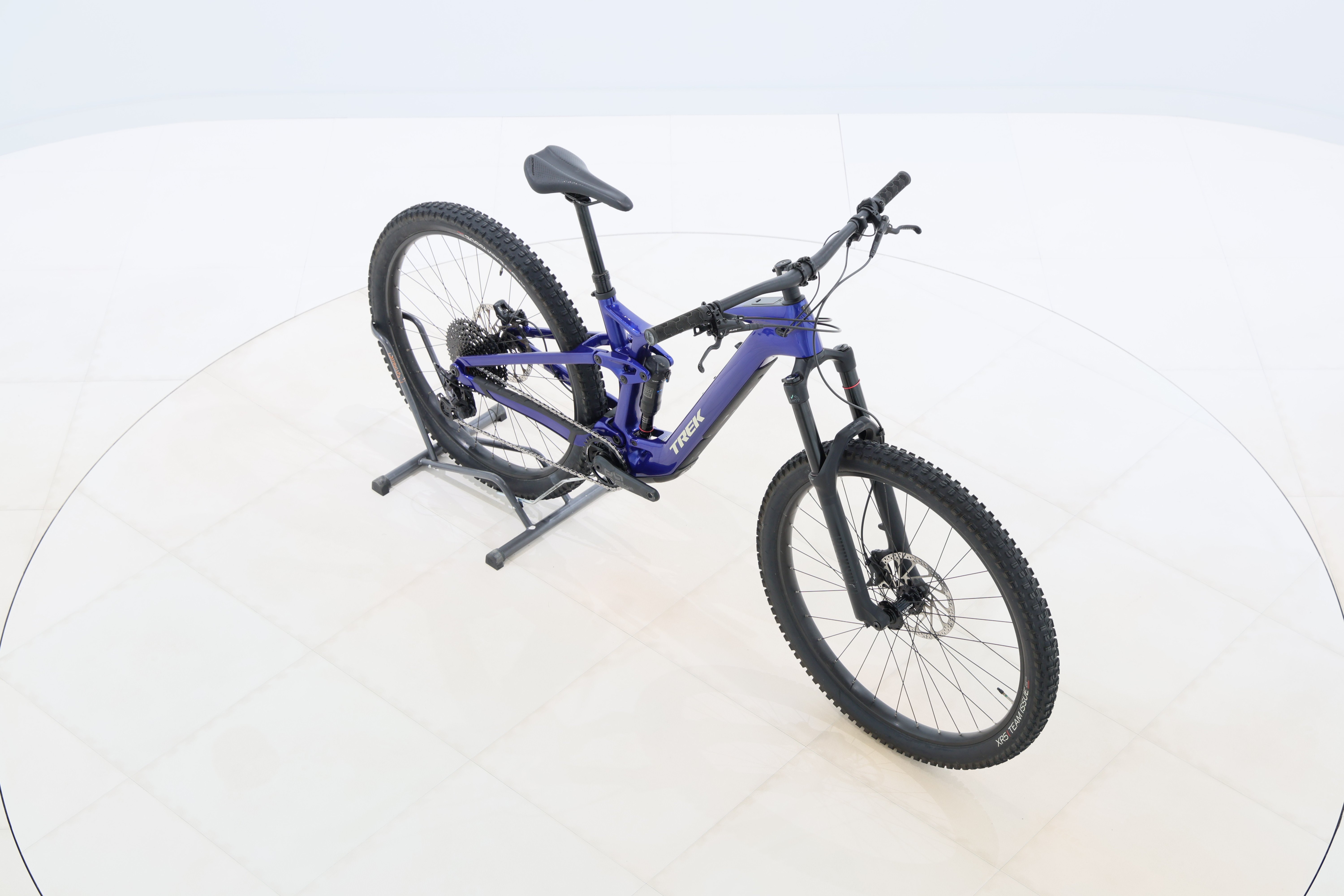 e6cccc86-b1b5-4005-aff9-3981121e7ae5