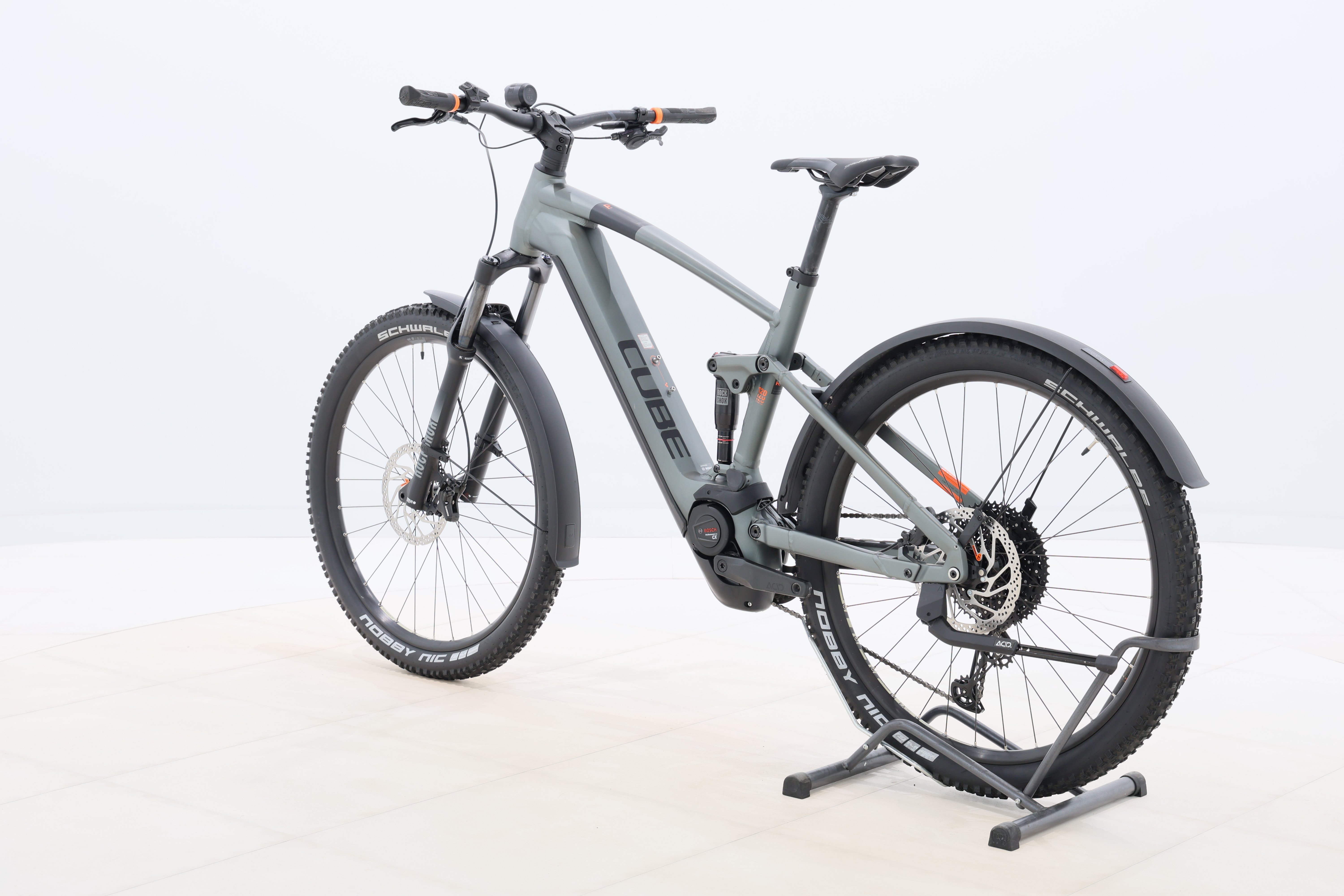 0954b218-f32d-470f-ac7b-a2c74e107979