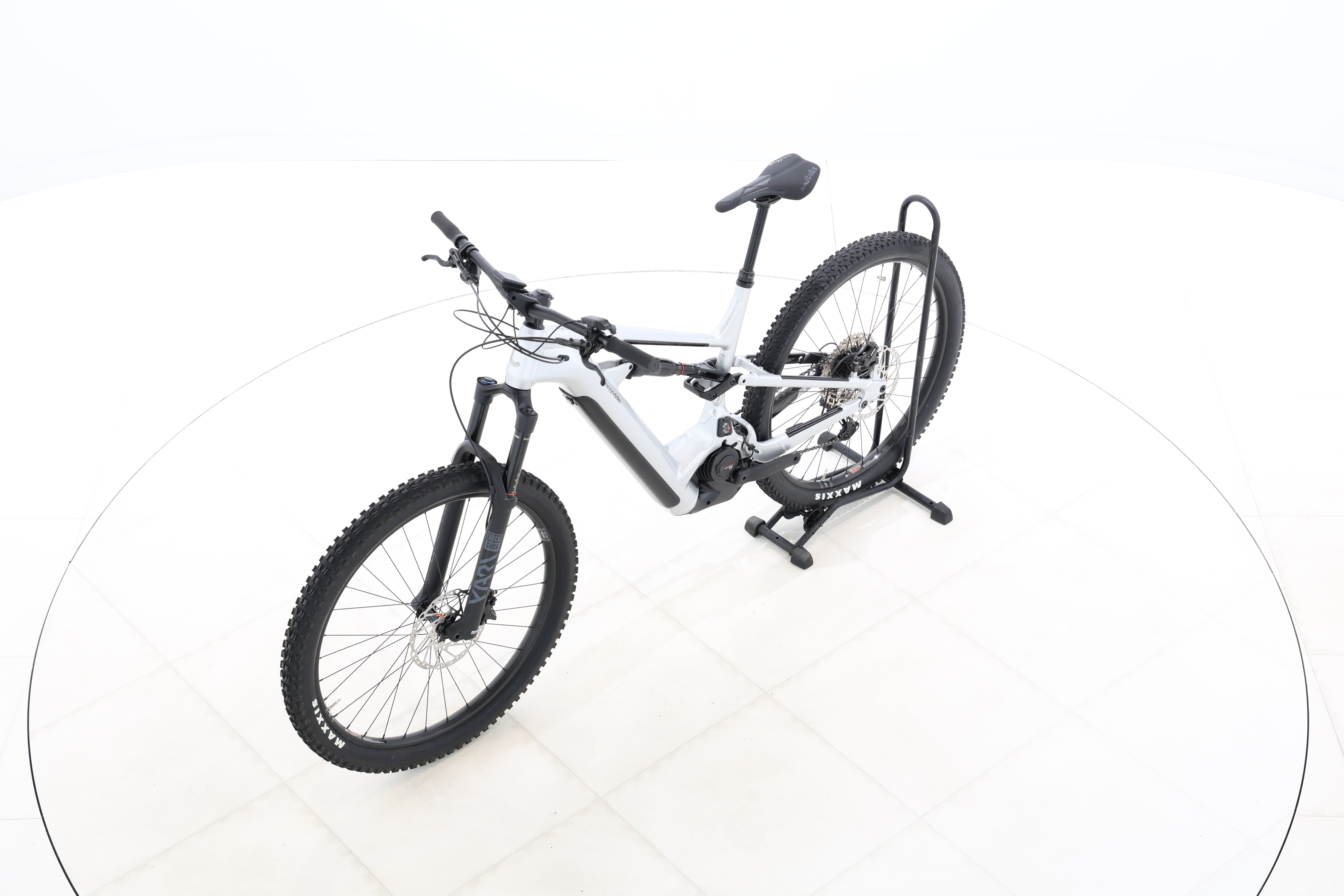 d3bc7dc6-b968-4f7e-8c0d-a3ea8c8b8159