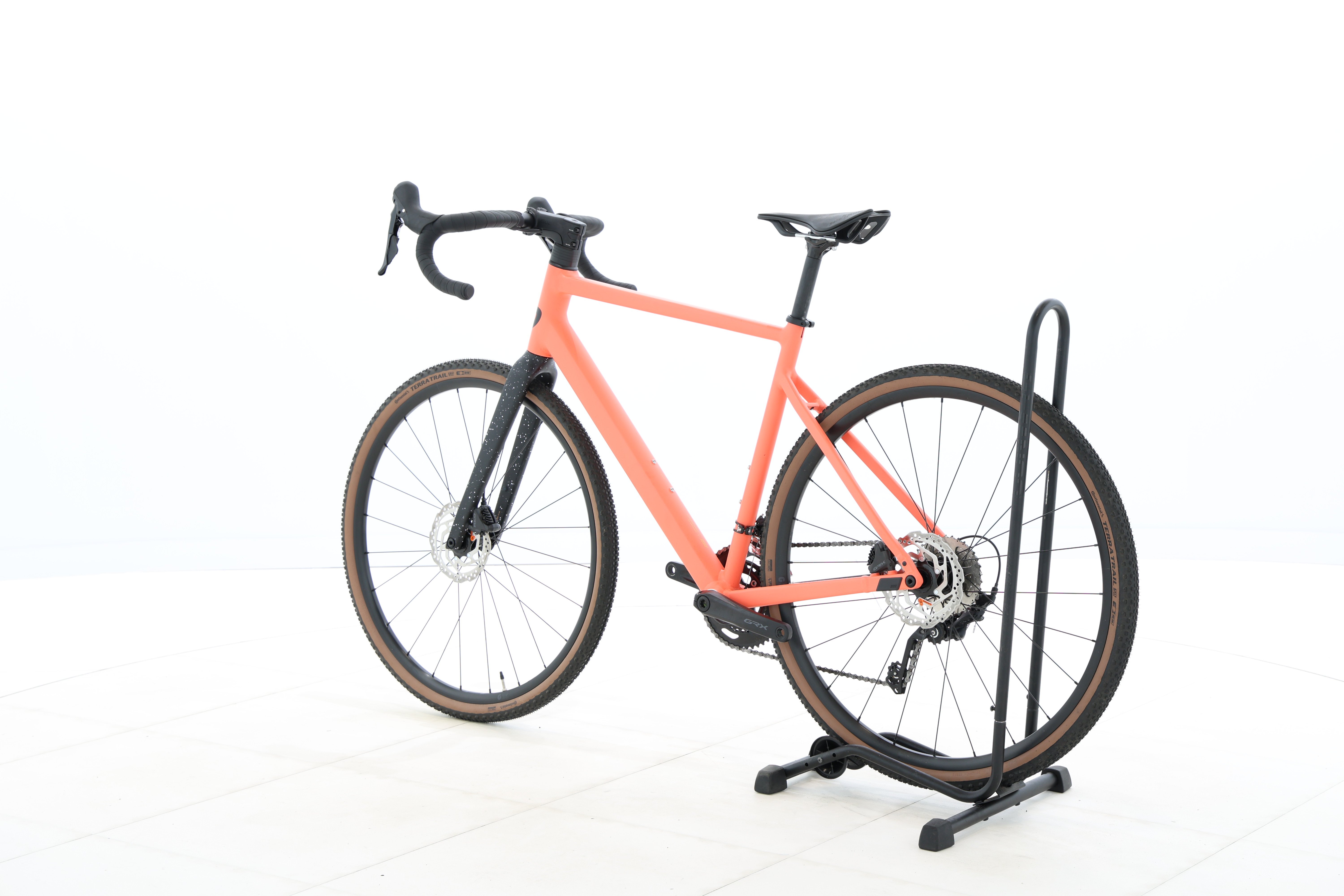 f82275f9-f8b8-42b1-b843-cf3283376f89