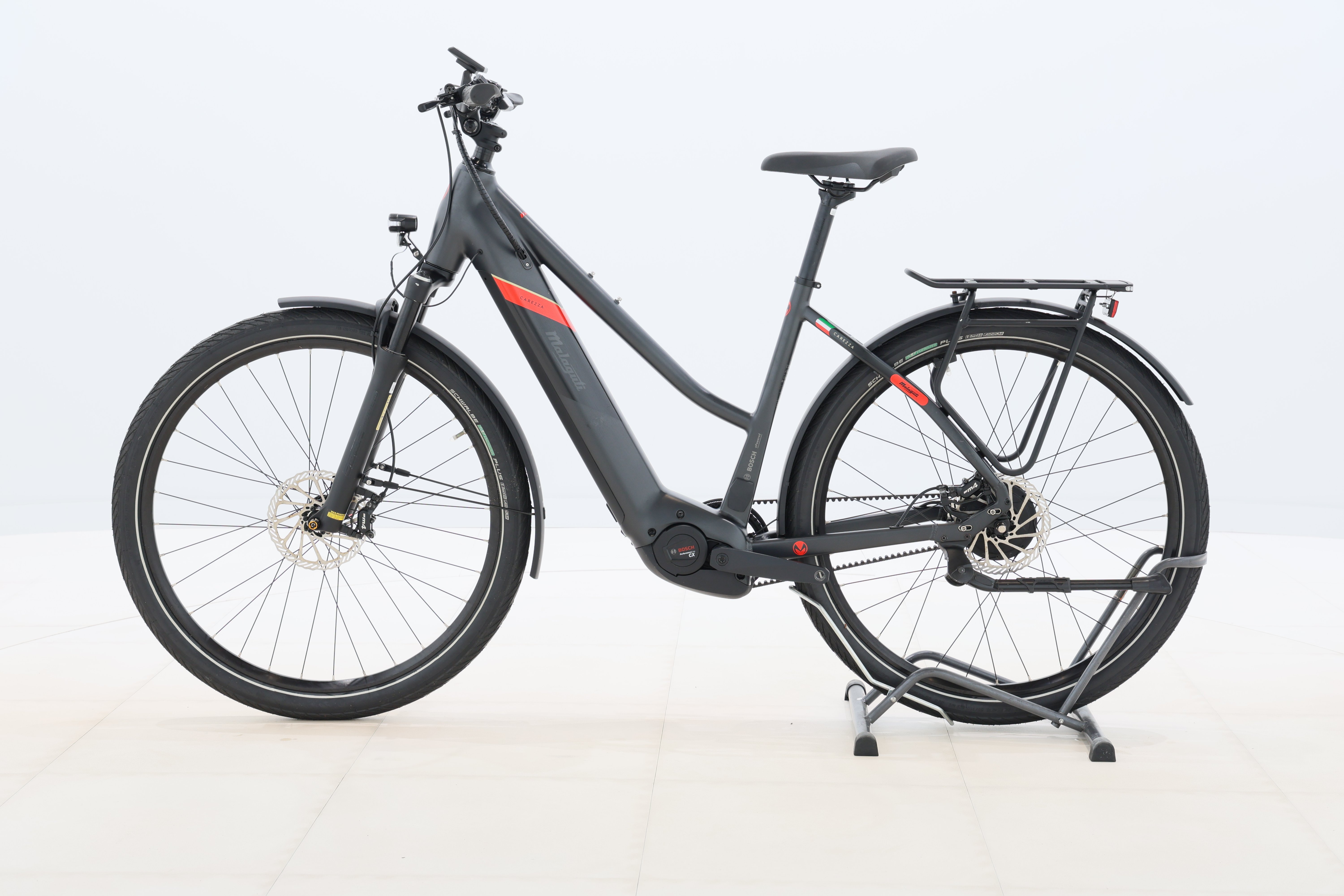 55d8c613-b9e9-4186-b170-7817a41e8139