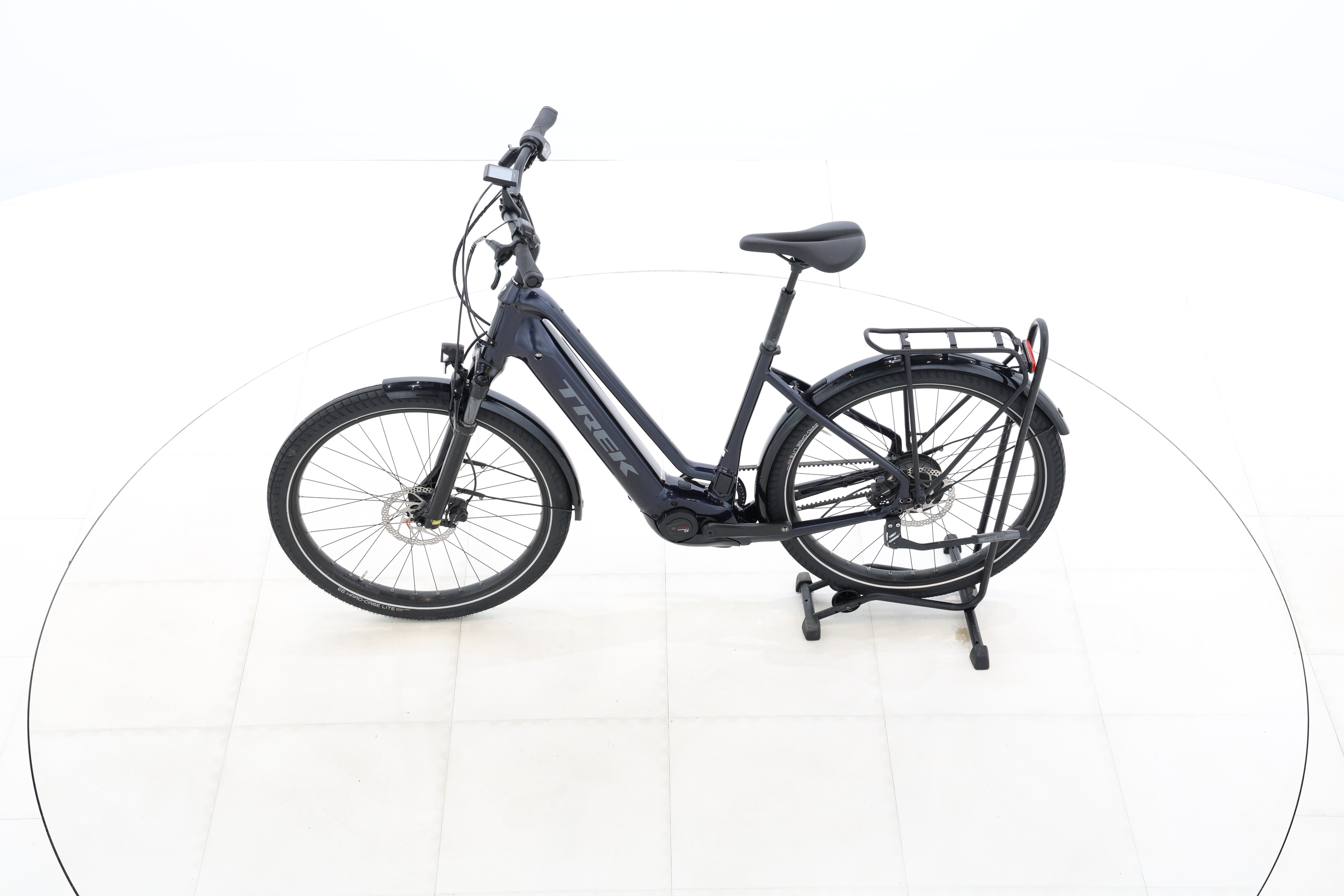 820b039d-d1e8-41a4-bbbf-005a9b689cad