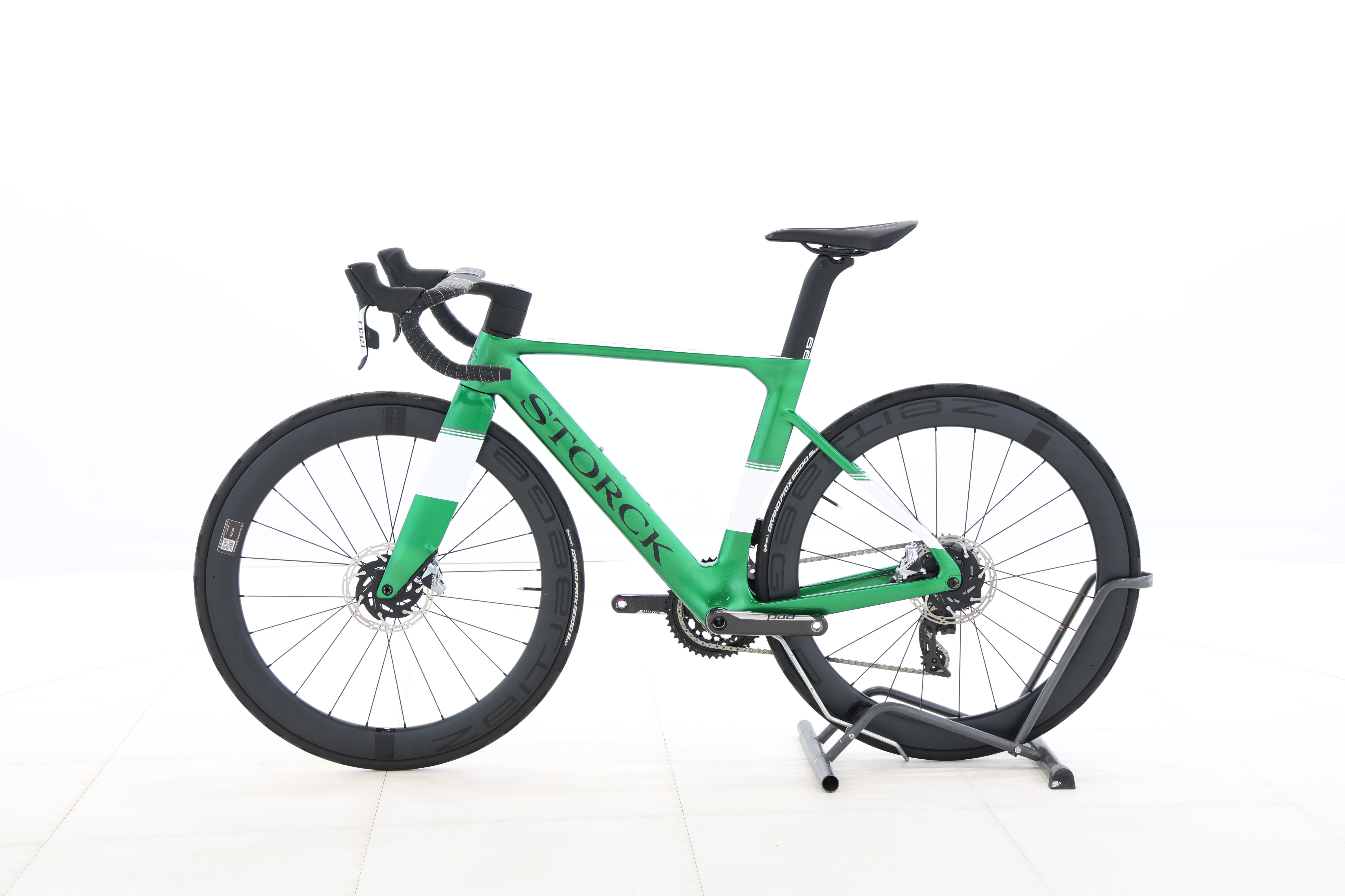 8a3e5ee6-0895-4e9f-a797-4b20ba8e7caa