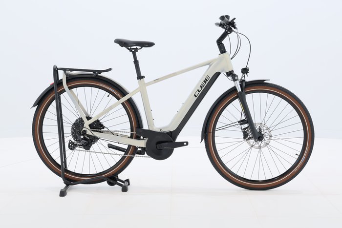 Cube Touring Hybrid Pro 625 2023