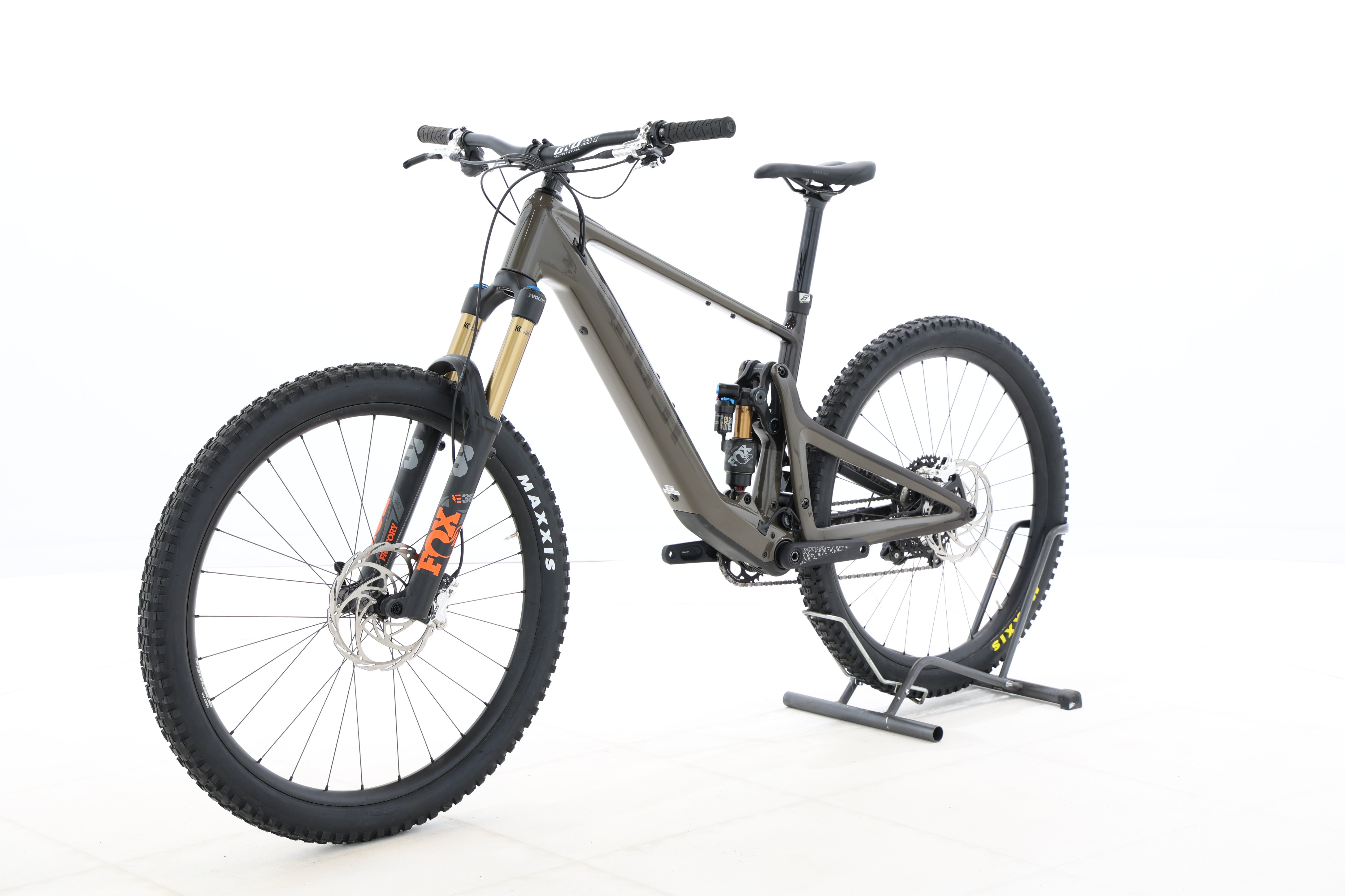 fef567ac-b44b-4a99-a080-1f122454d2ed