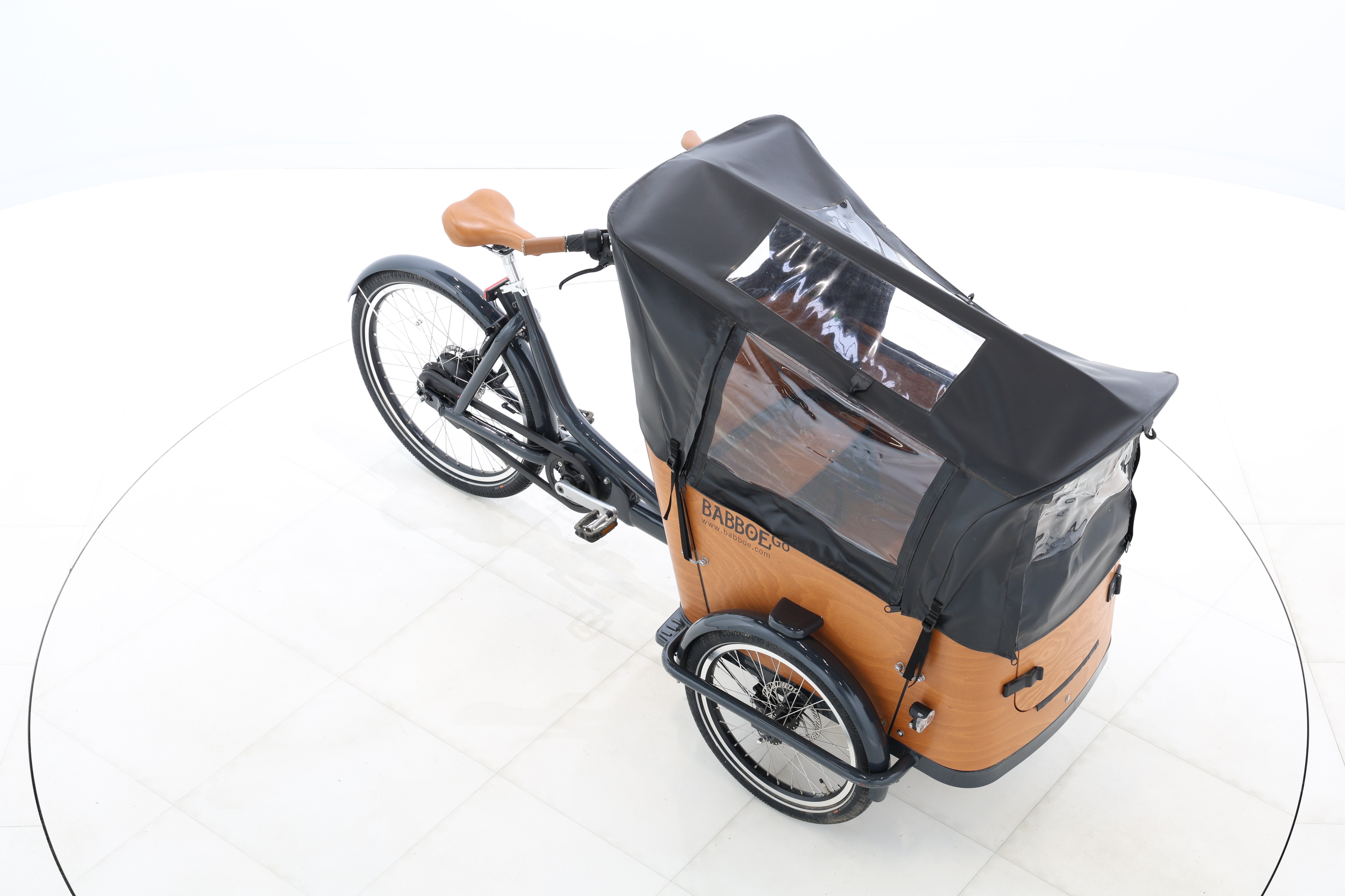 a09b5637-4a10-4a98-9f17-0298a07d3ccc