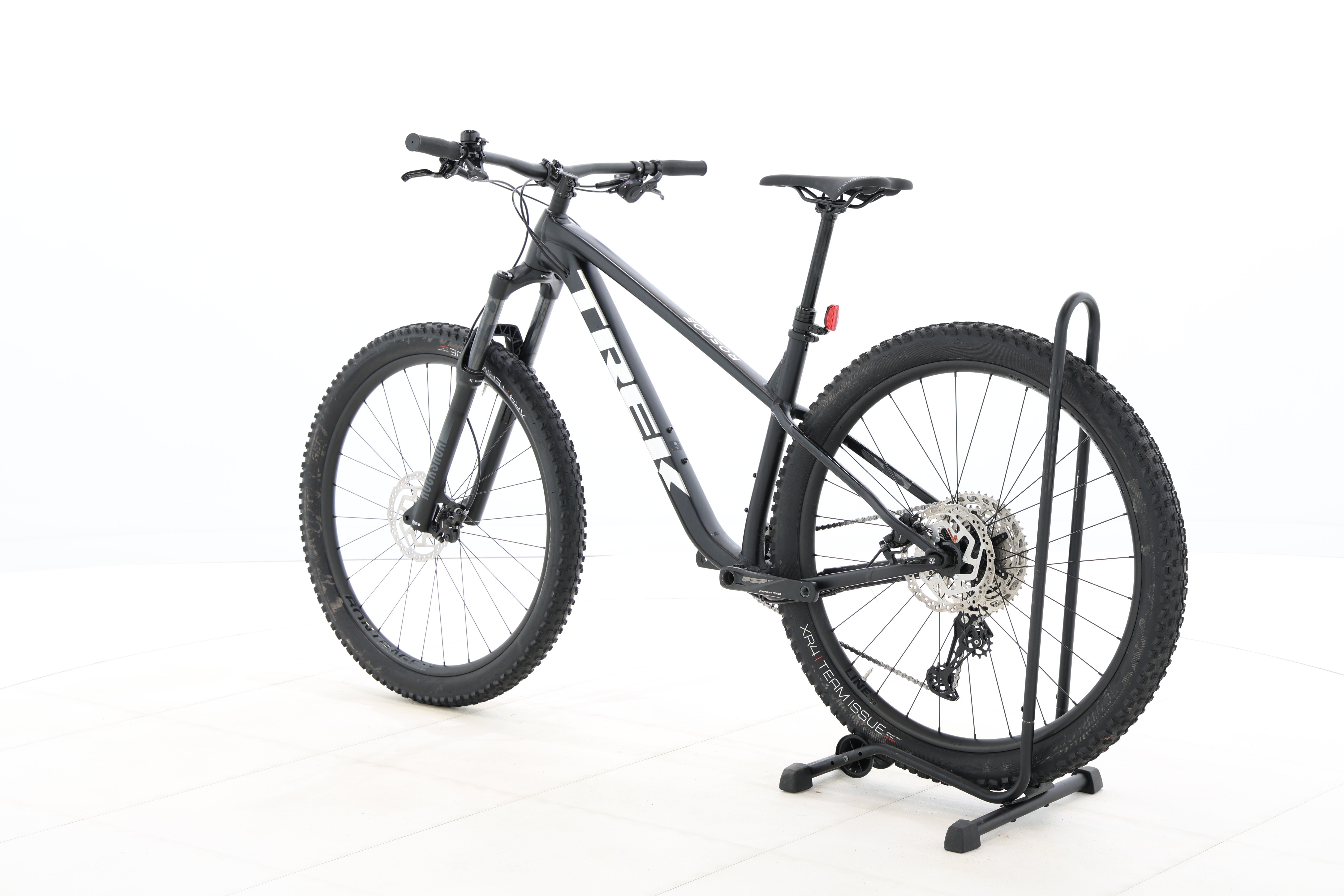 8a420649-e753-4f74-9c3d-638edbbc5f88