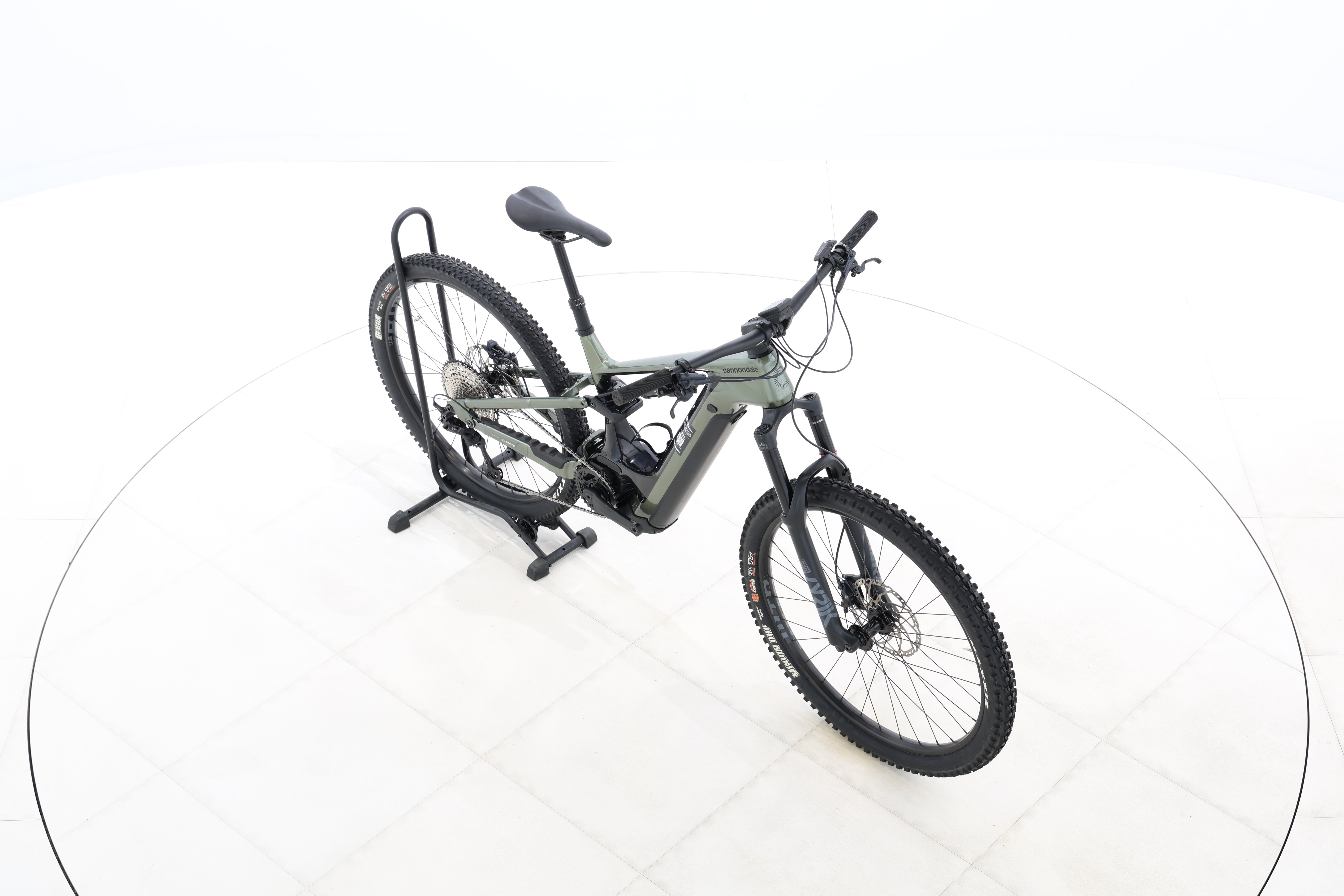 b6b7c16f-74e4-45c0-a449-b9f7e6526b8b