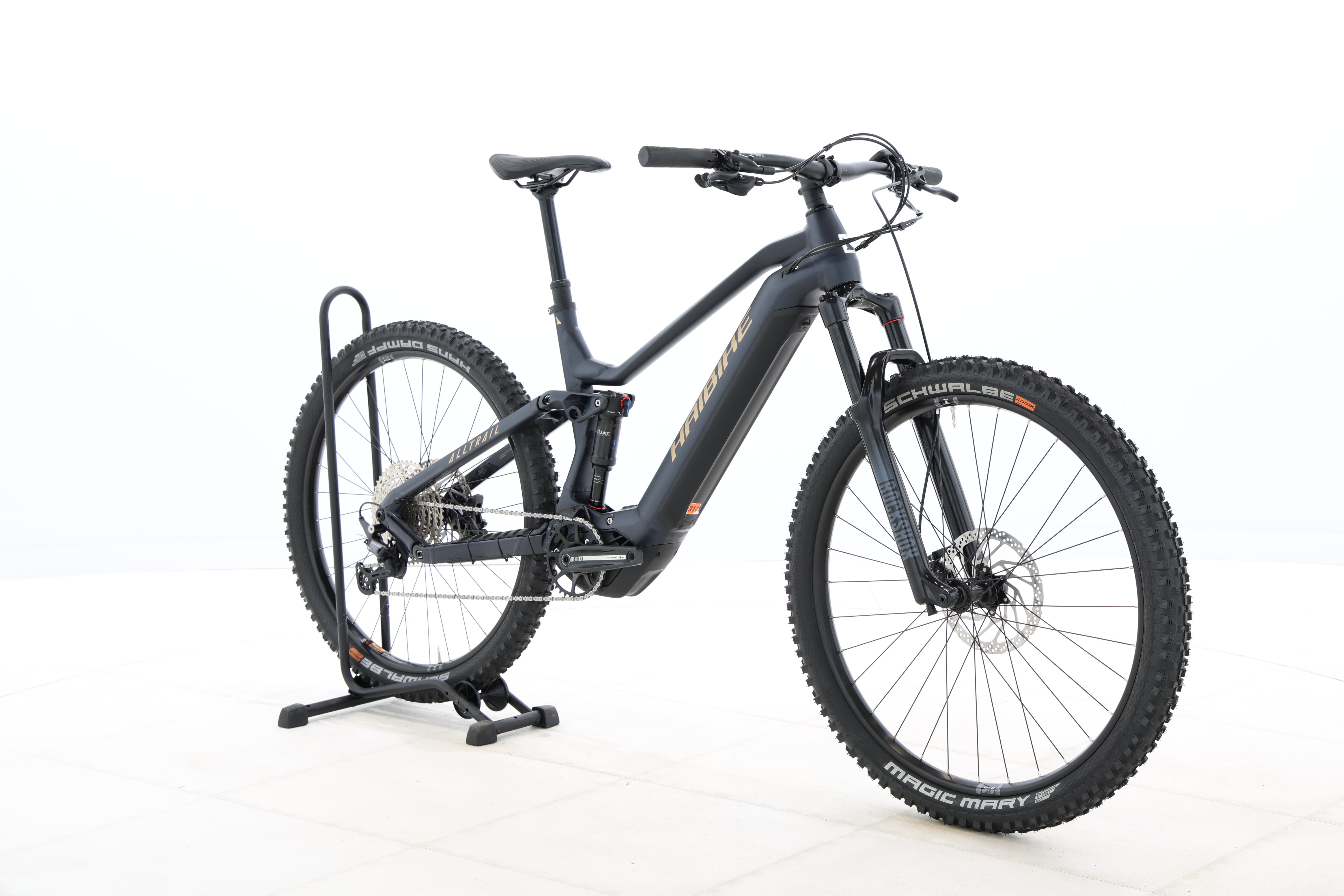 3403e902-fe56-4868-a9a9-e40df58f65bd