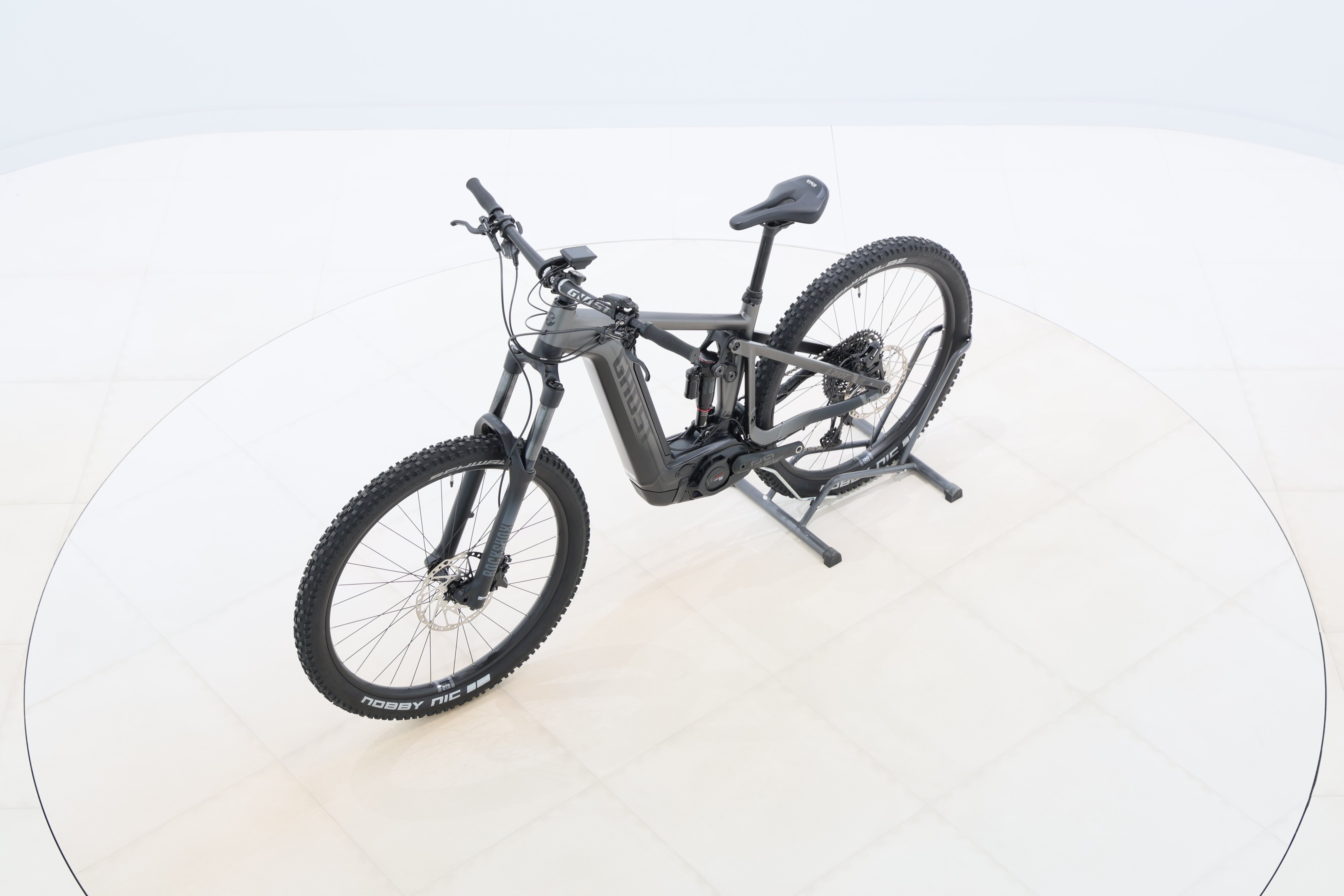 580e7556-0f48-4b32-8694-3307609dd966