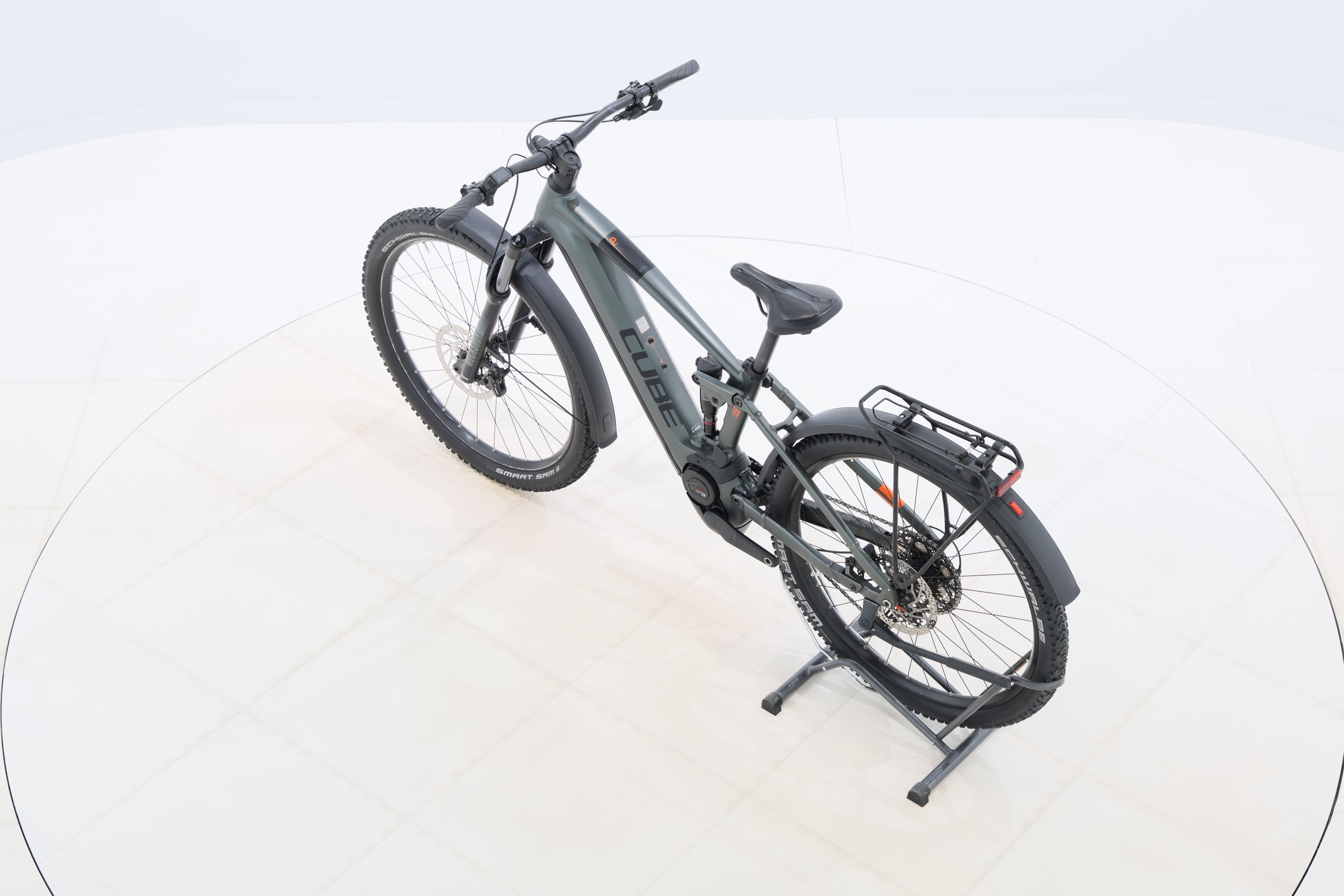 e8a9b0f9-22b8-4f9f-b2eb-4cd12482c344