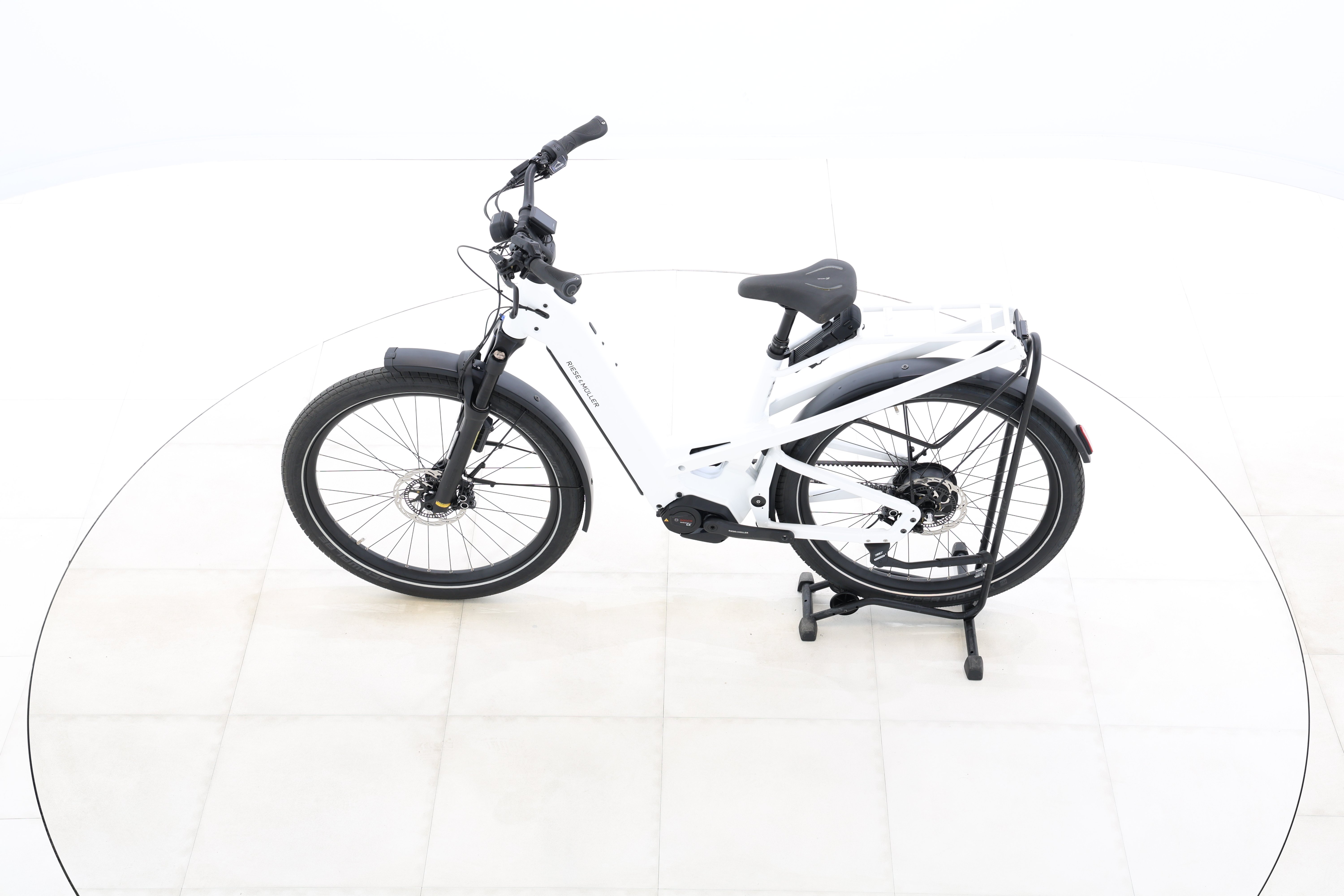 5db885a4-67b2-47b7-b9d7-22a5a10026d0