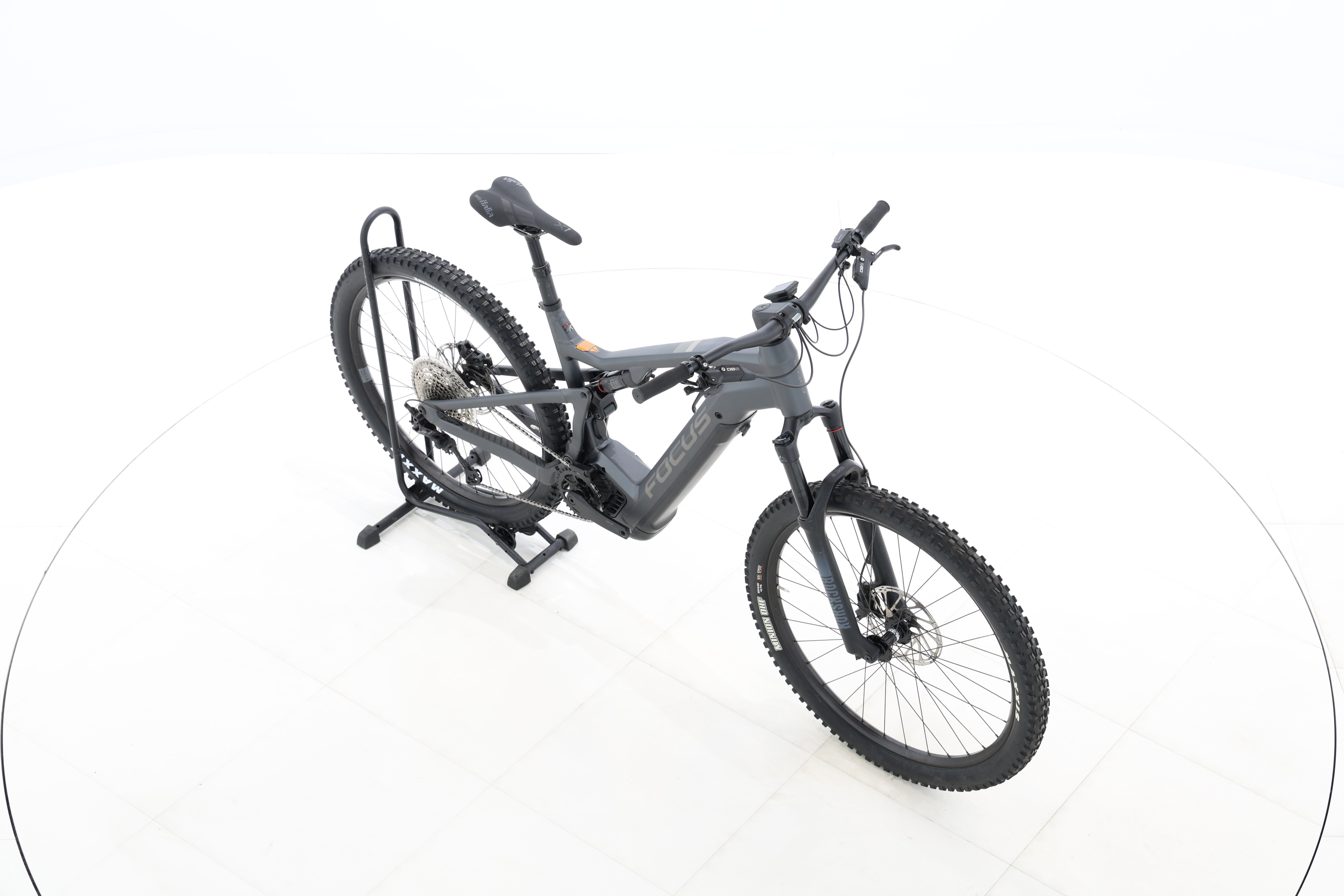 84d9cdd3-f045-4aaf-aabb-e708d56ff699