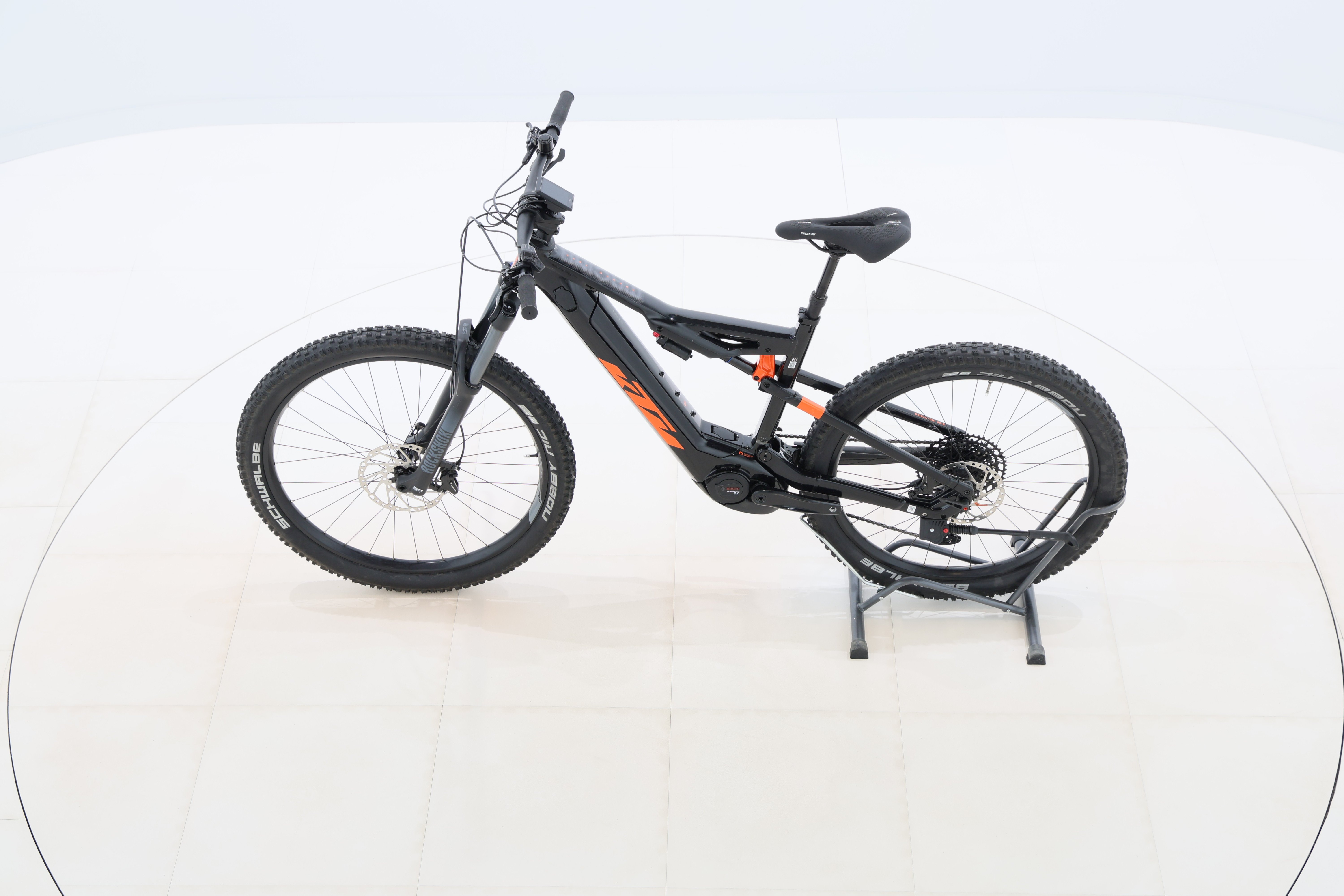 8d9a463c-c2f5-472a-b3fe-d838d13ac331