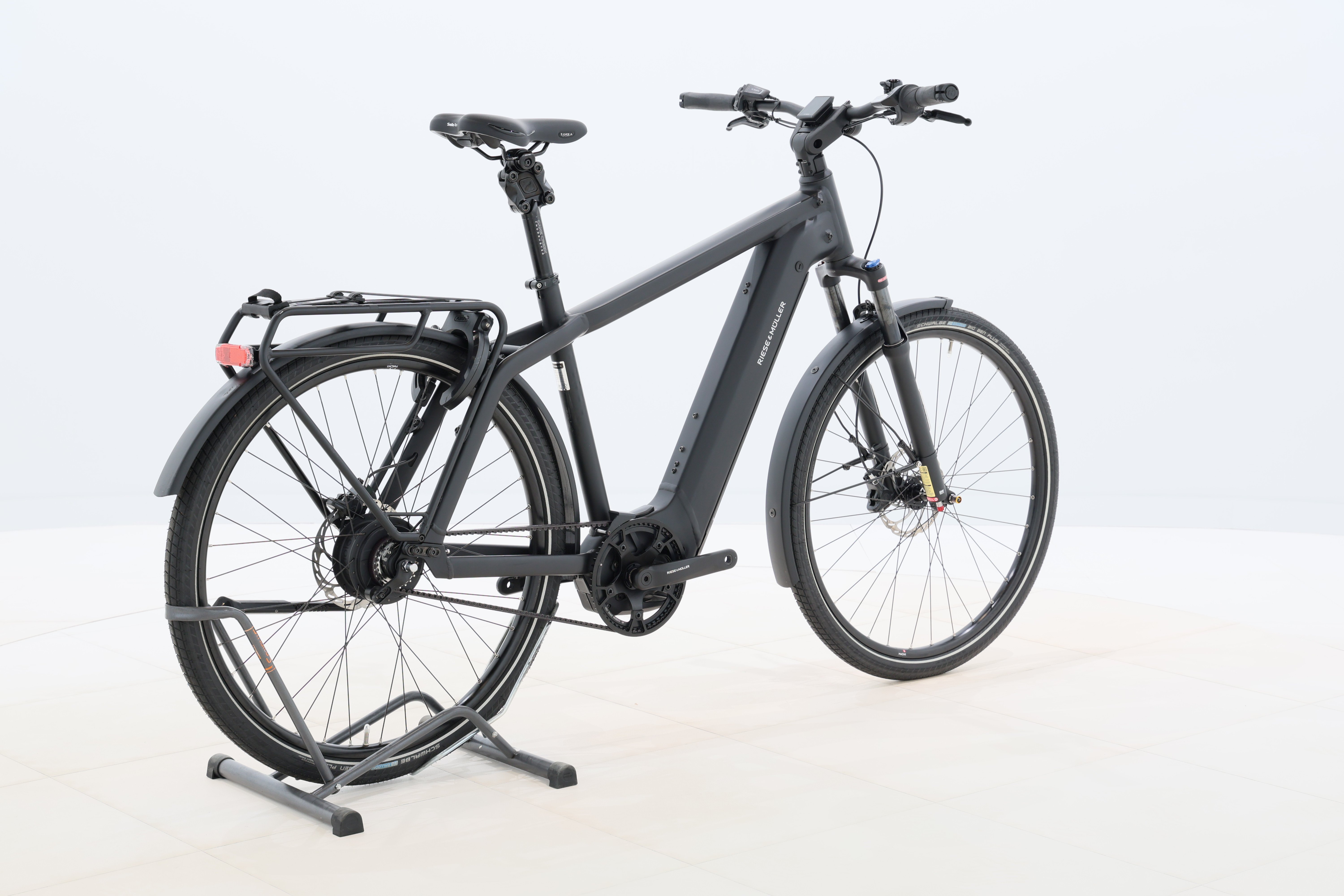 d03f61cf-d63a-47fc-a861-d2c144c0d8b9