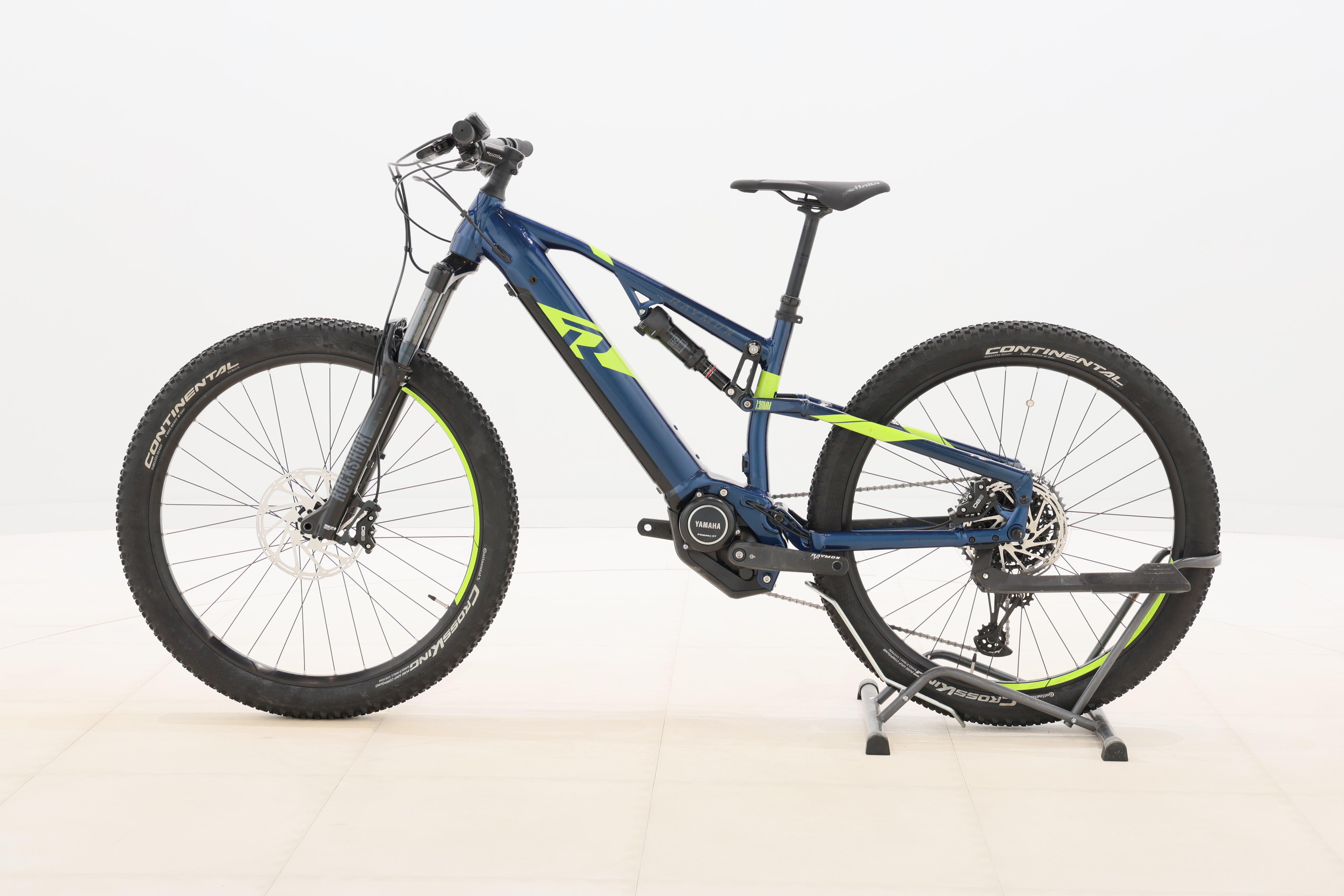 cf533bfb-5f63-45ba-a8b1-c375593c1345