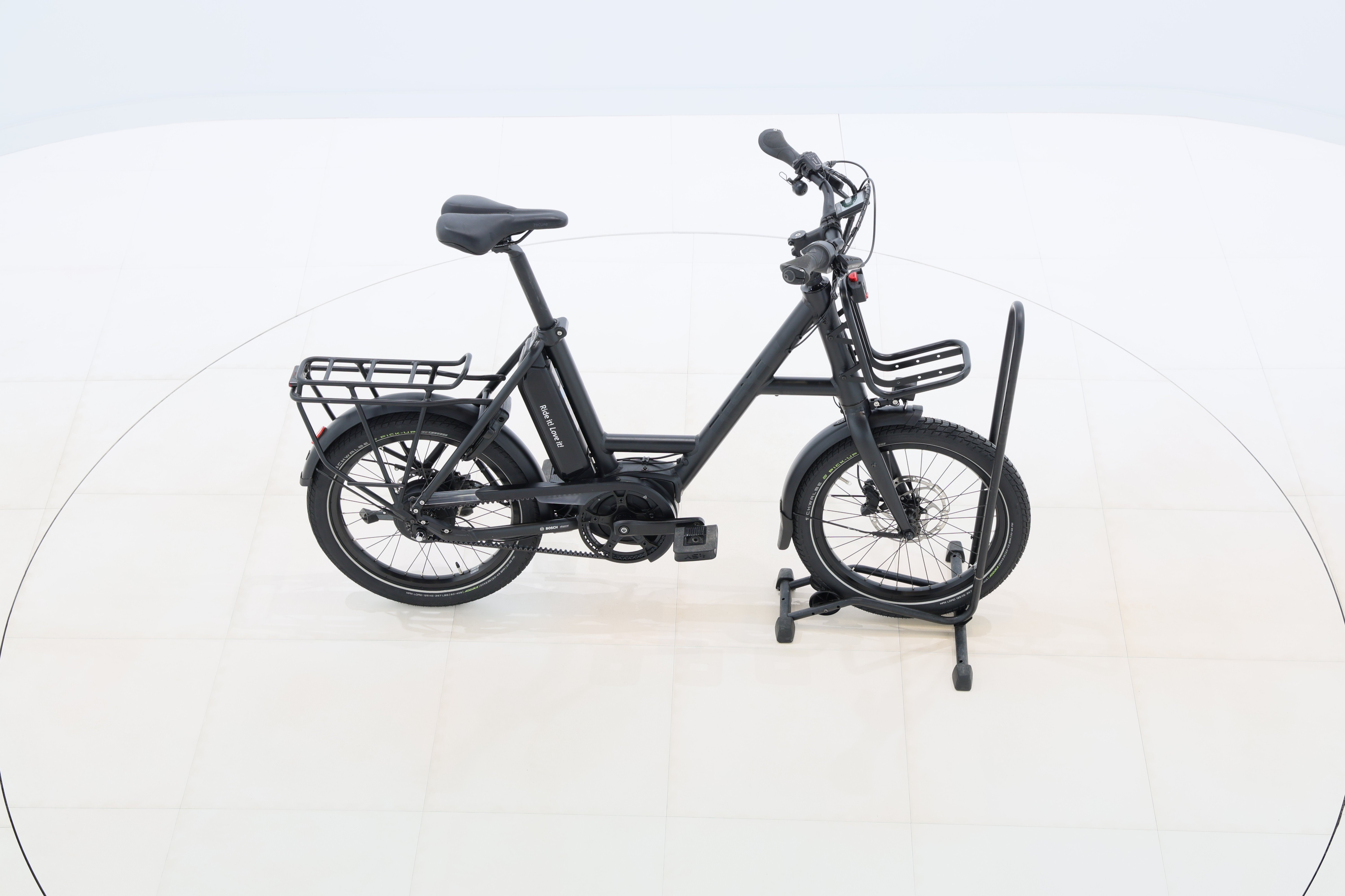 13d076c8-5afa-4834-9fc7-56551ff80d38