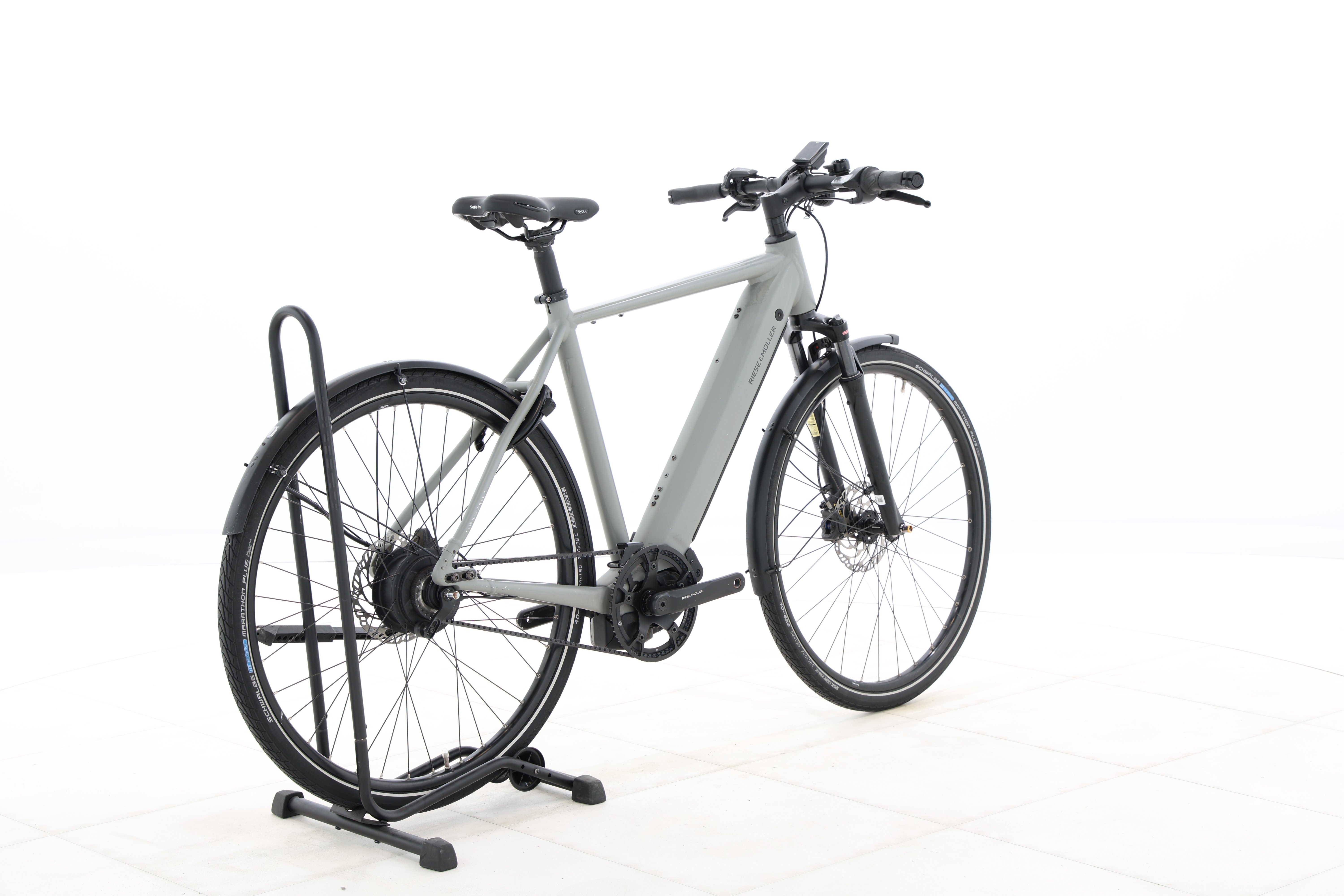 a5847751-c9b3-4121-a900-850936fe74e7