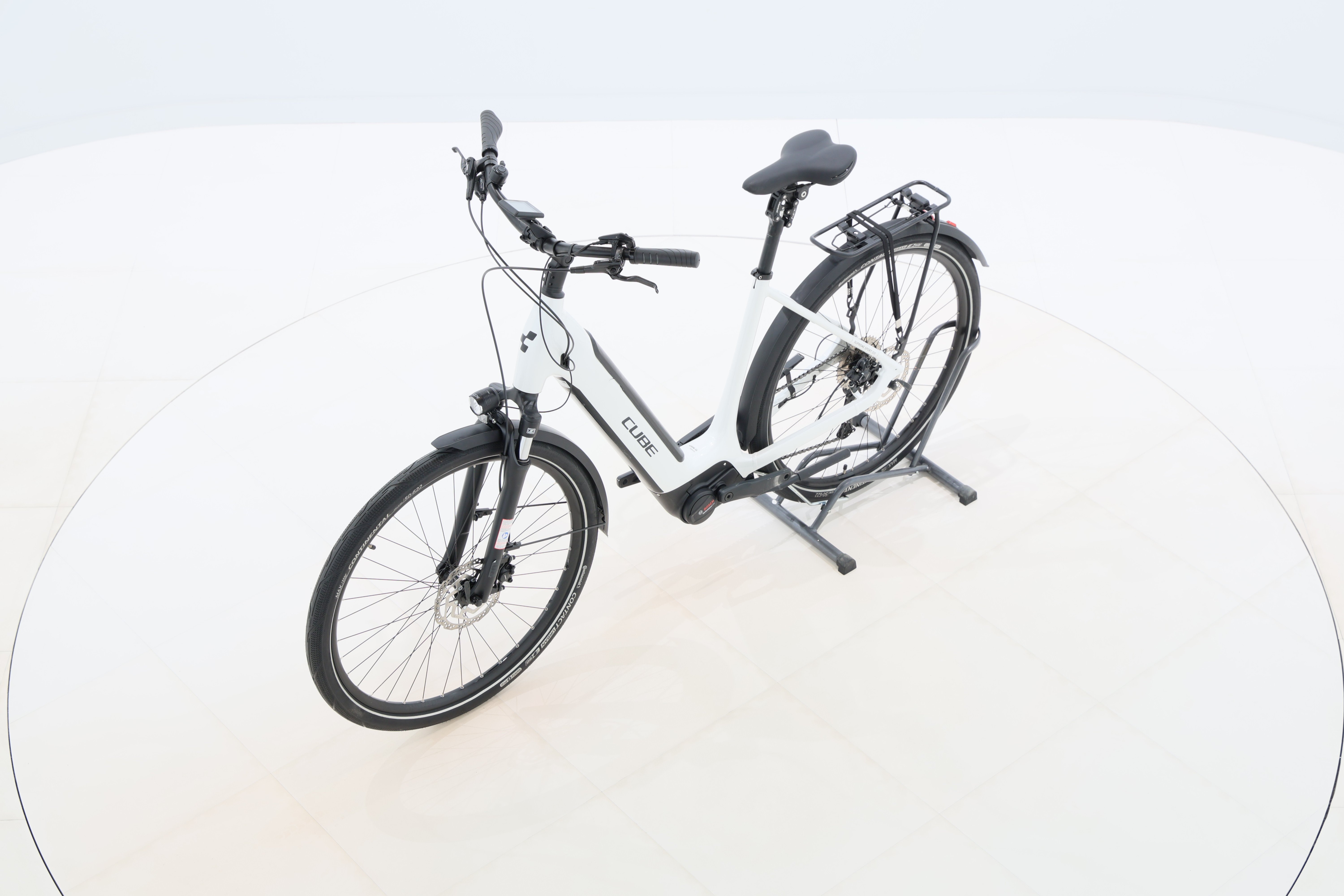 8f48c4d3-4820-4b41-b2fe-9b3e0baa0642