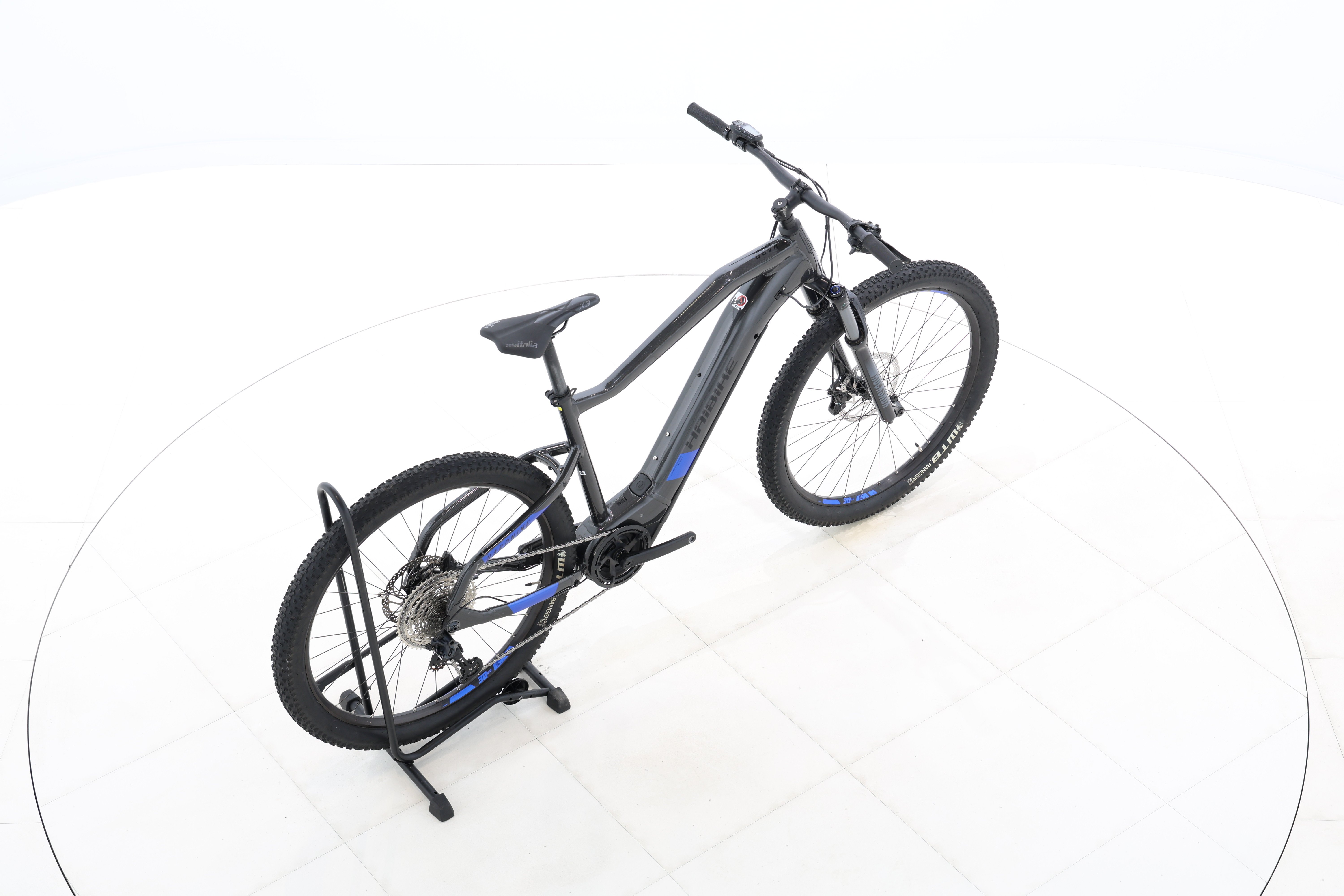 0e3200cf-7eb2-4a80-80d3-a5d8f9f2c069