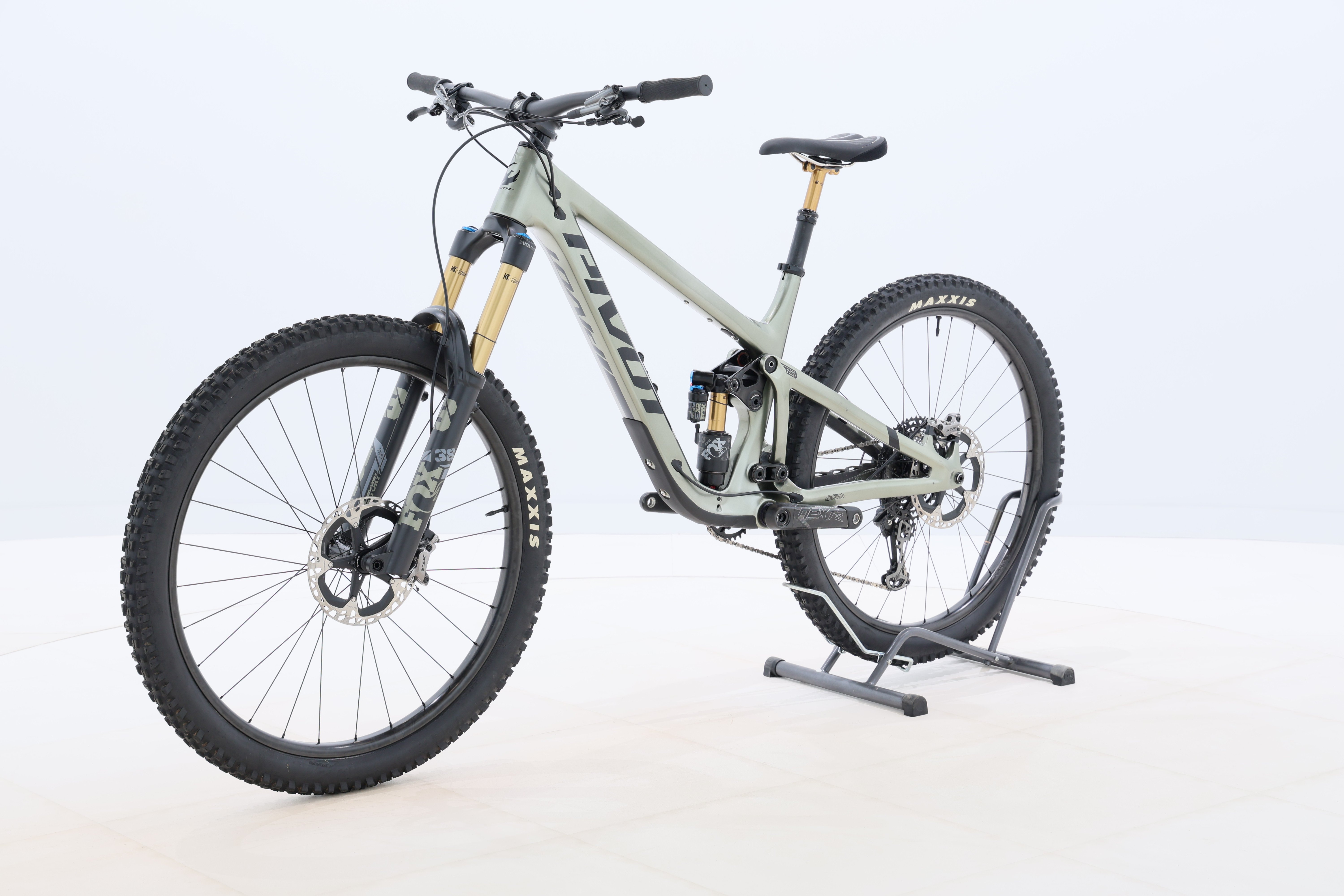 22f8c8dd-fc39-46a8-aef6-b995b45c3ccc