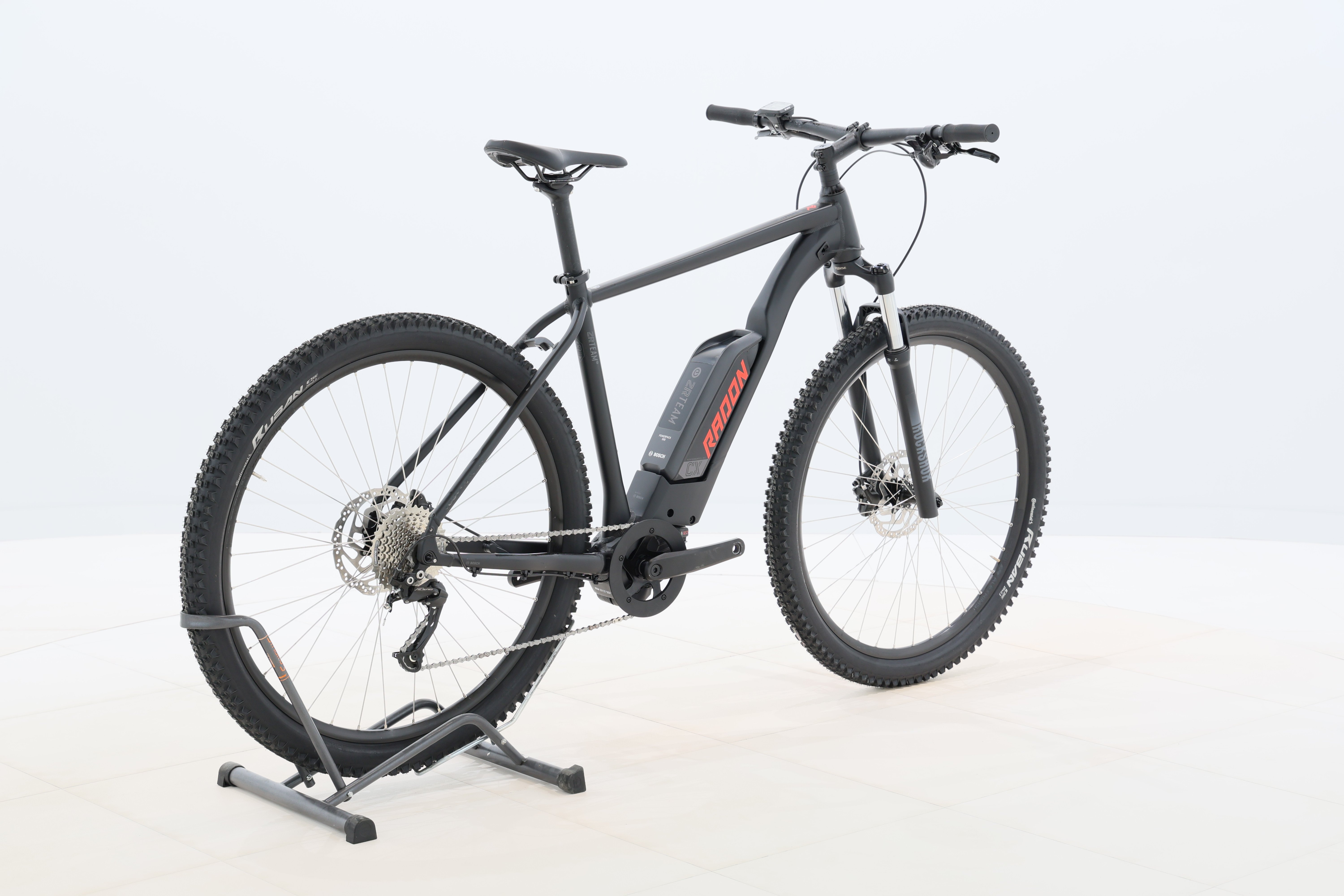 f7a1d923-fb7a-48aa-9505-efa9bd2d1a76