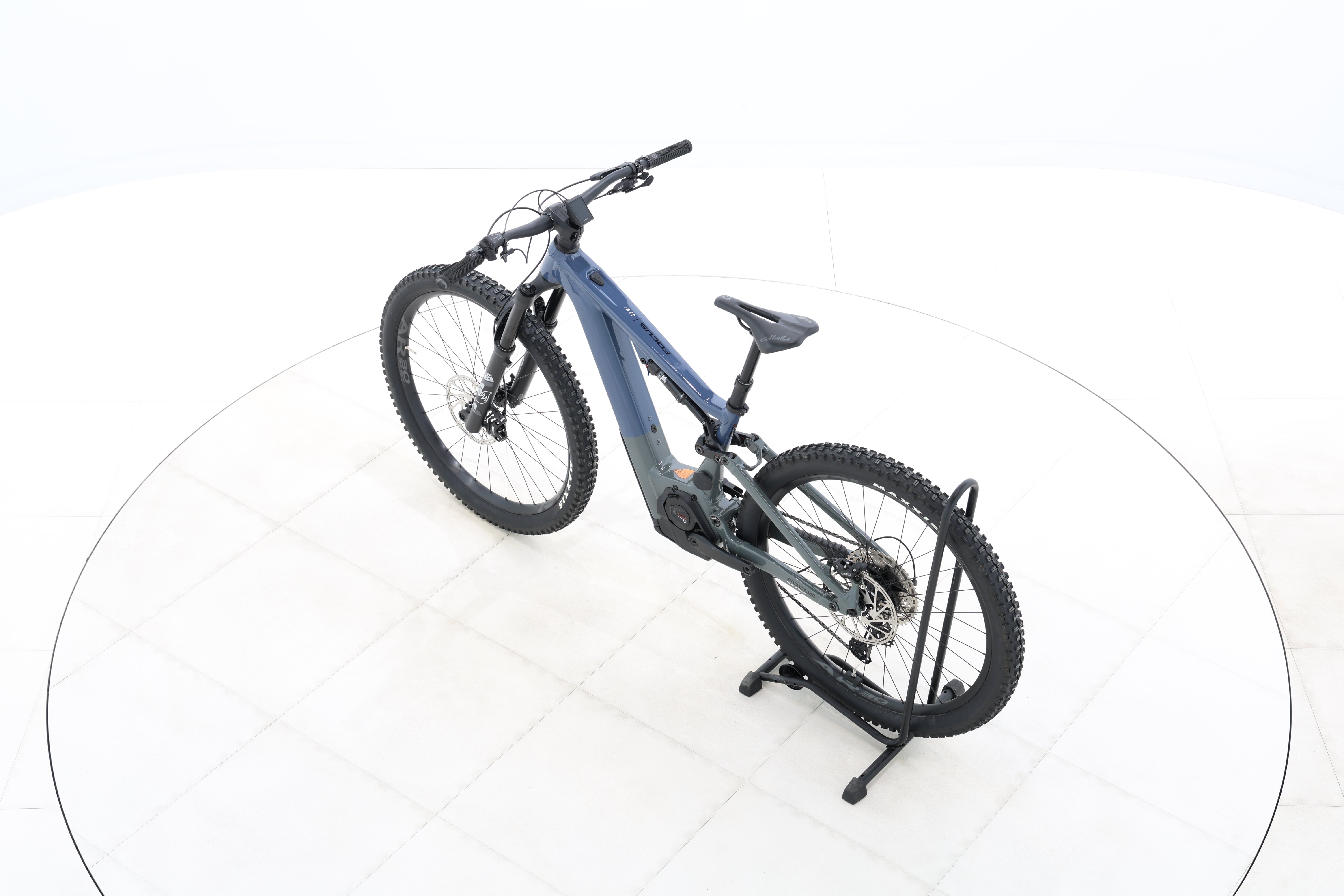 8813c82c-db7a-43d1-8358-ebee2a812a61