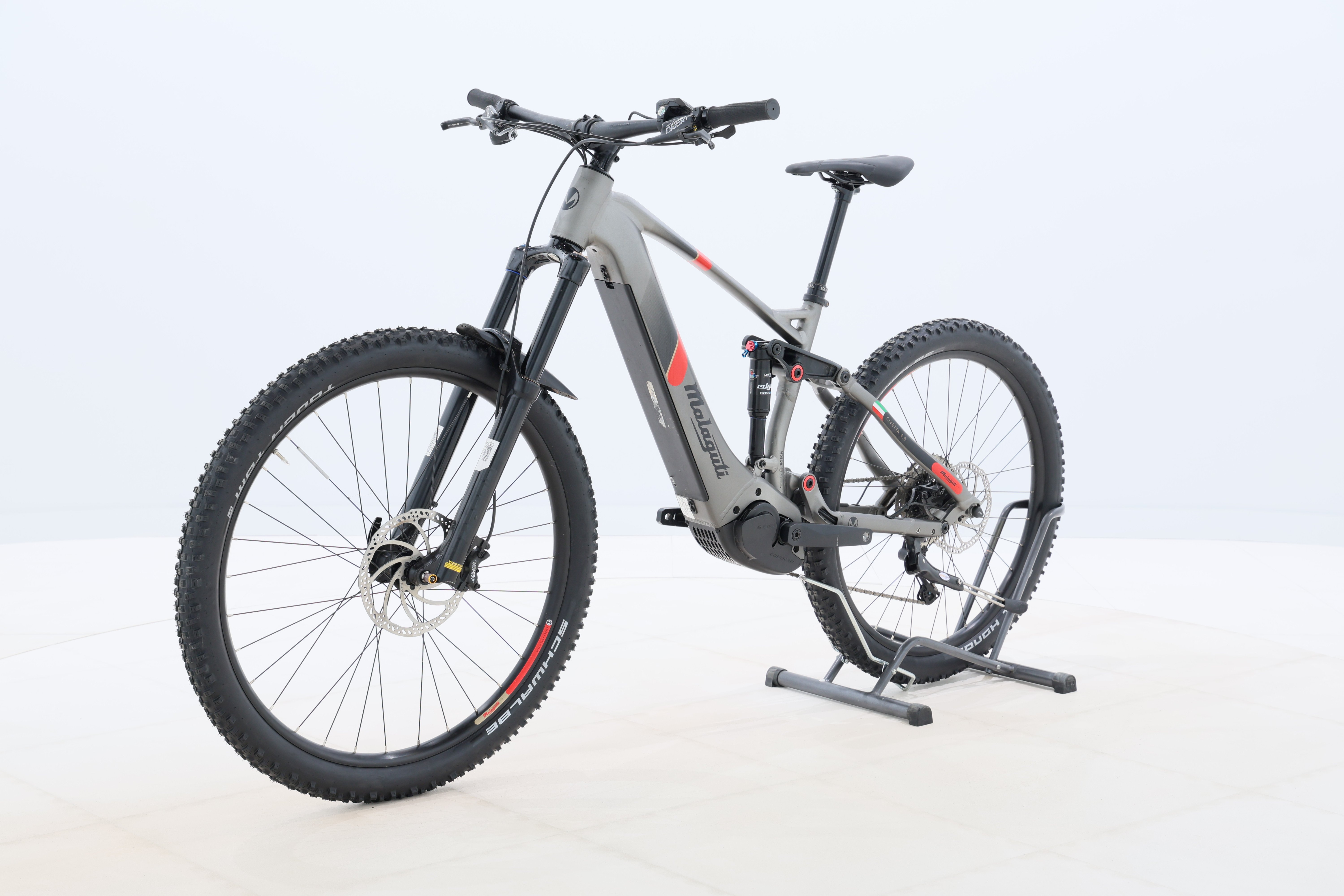 26b18c5e-dbe6-4936-8e41-de3a6a88aec5