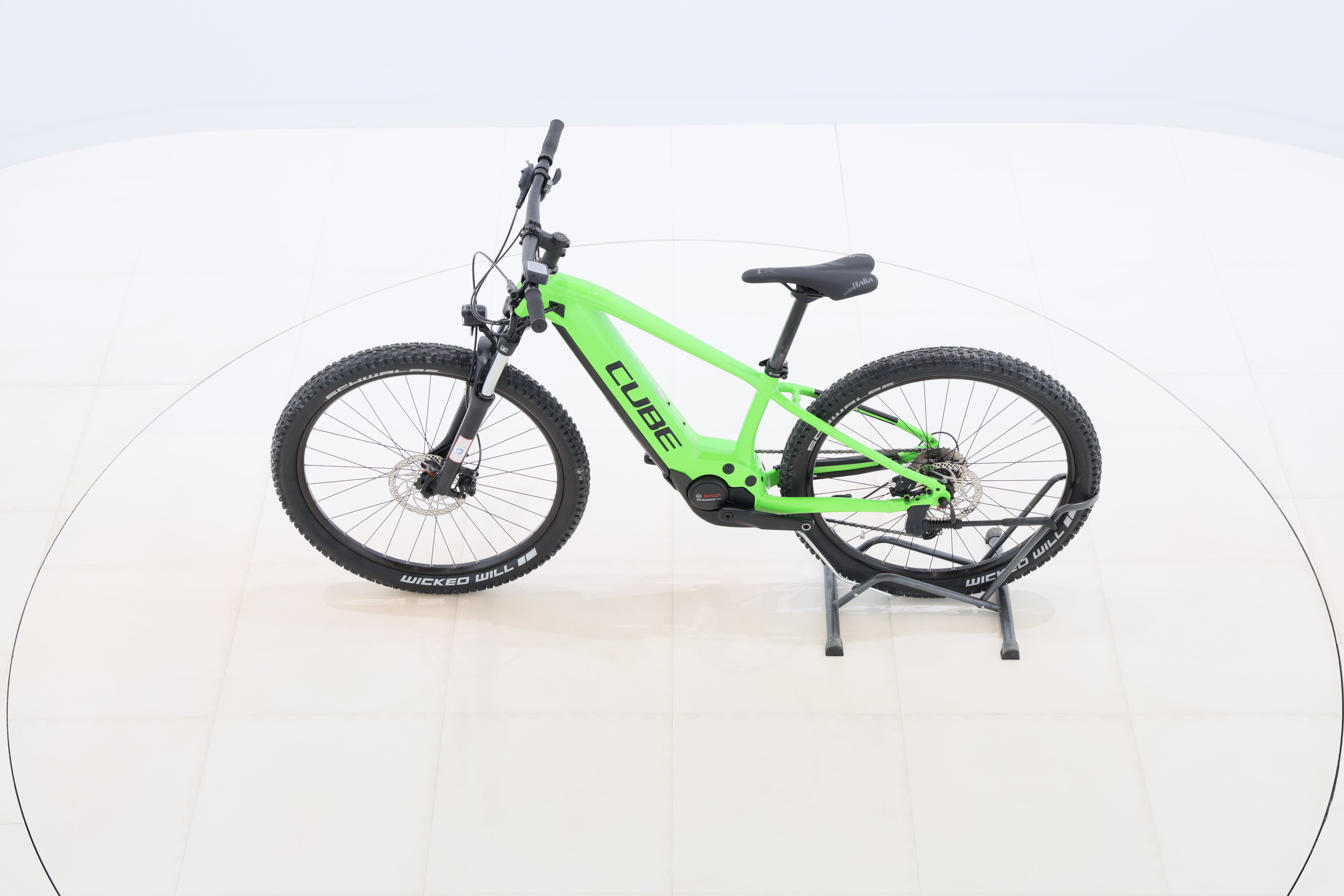 163b1045-d8f6-4915-9cf6-e29acb728851