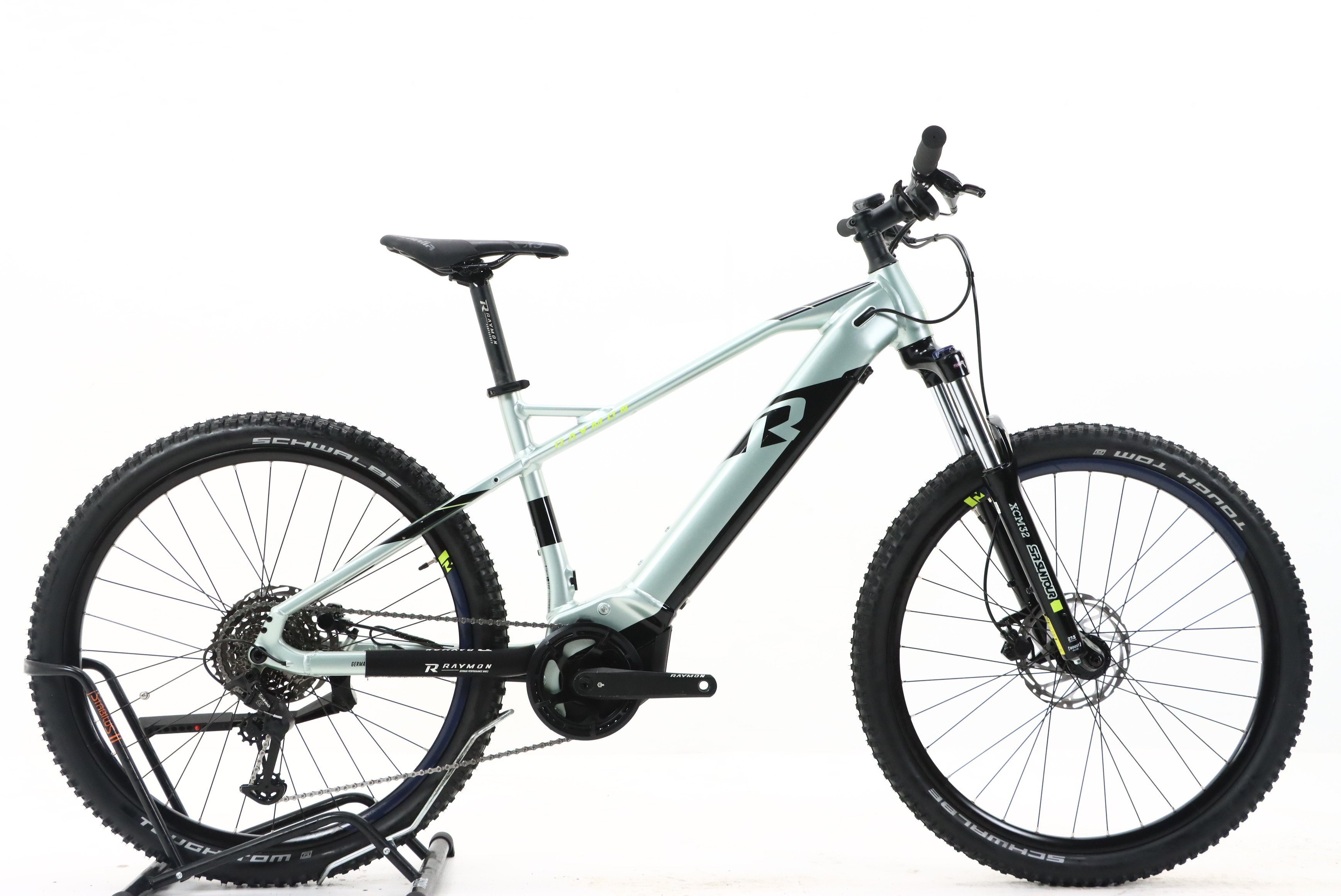 c7250b32-dad2-44ad-ba64-3eef0a35e8aa
