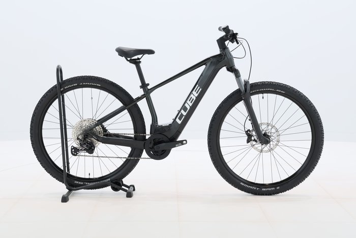 Cube REACTION HYBRID RACE 625 2023