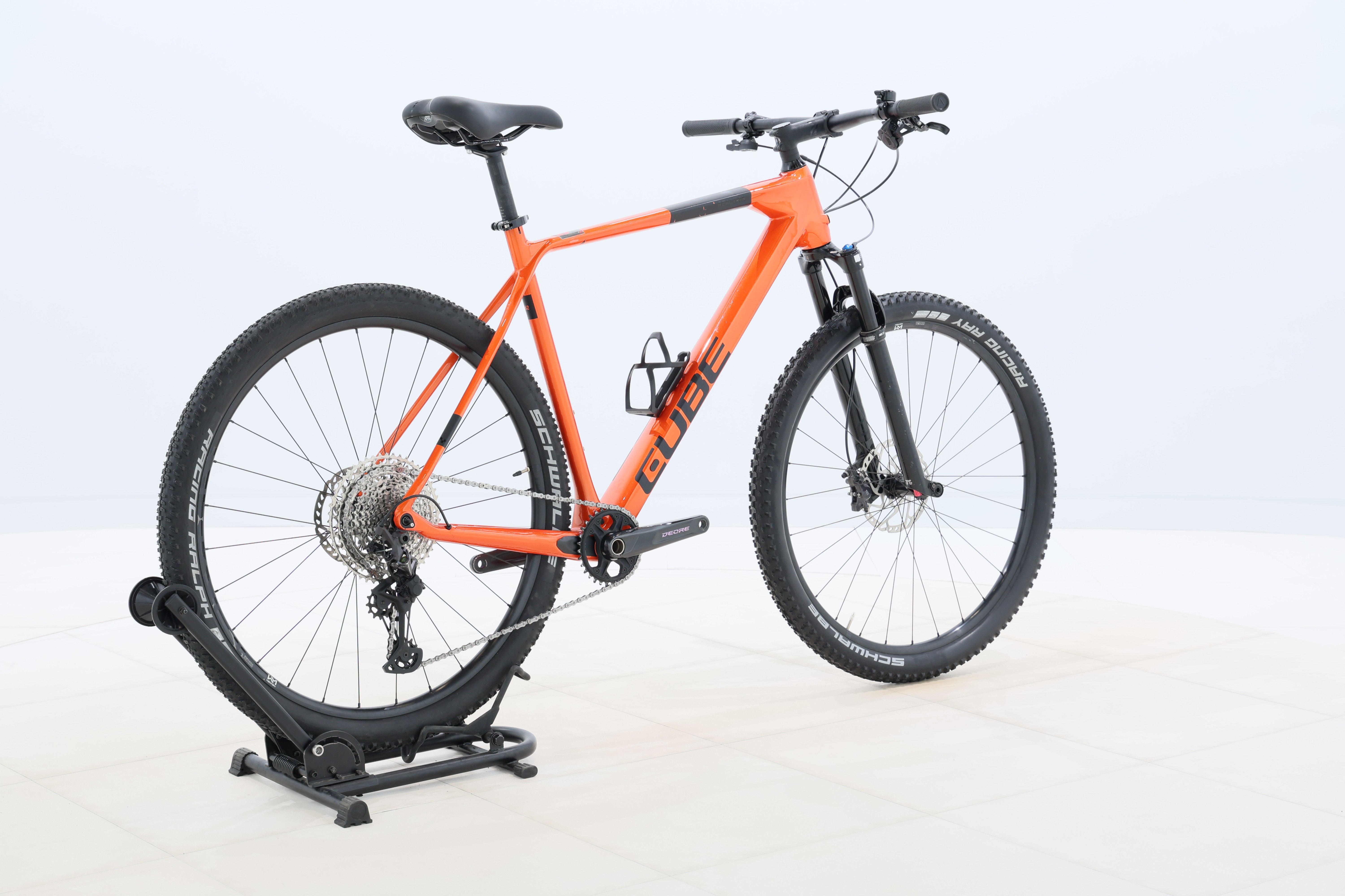 70b6f686-f42c-43a4-a4c0-48b892cf8b38