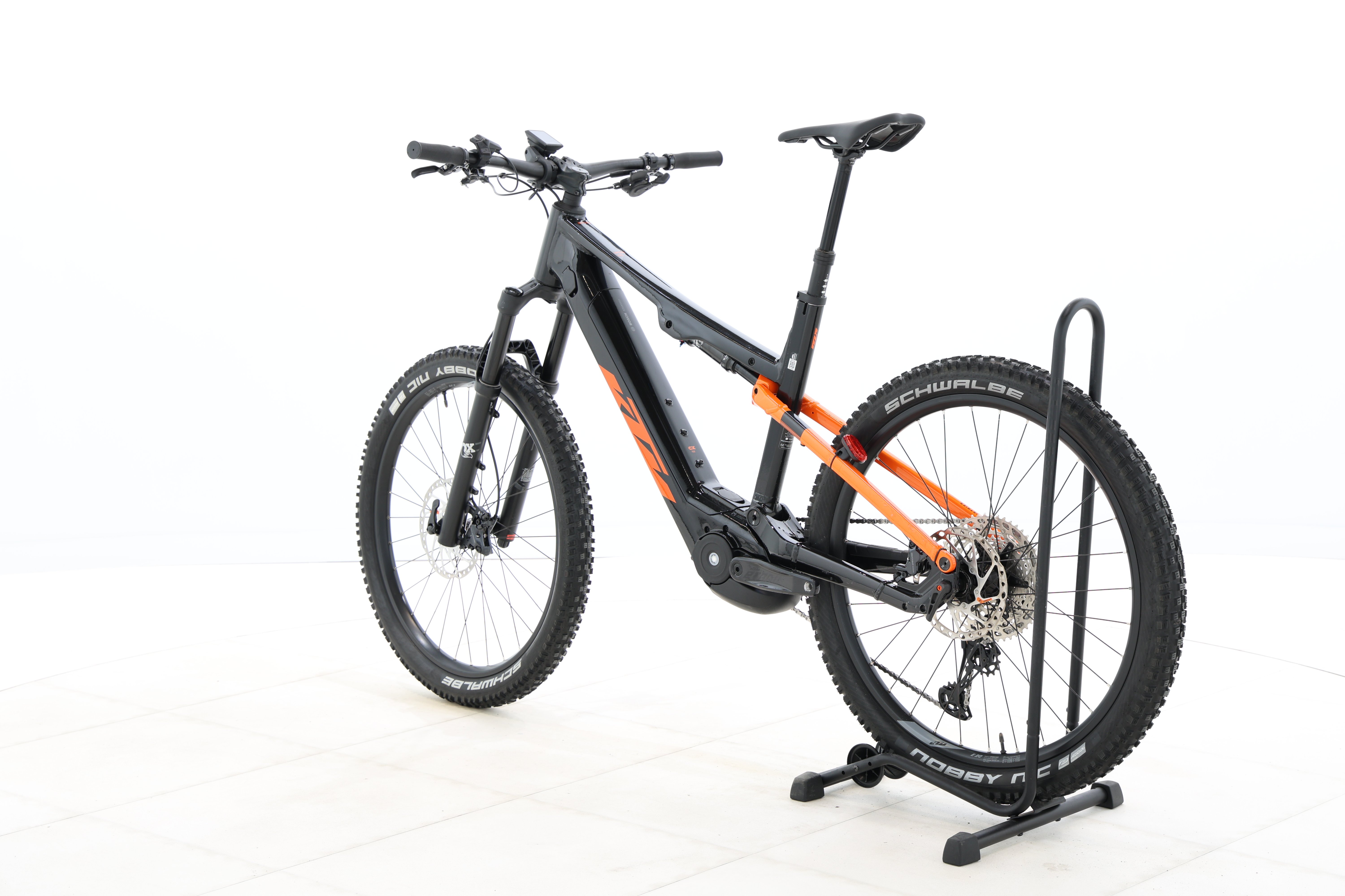 b8e0f95b-2b88-4914-9029-57fe3992890e