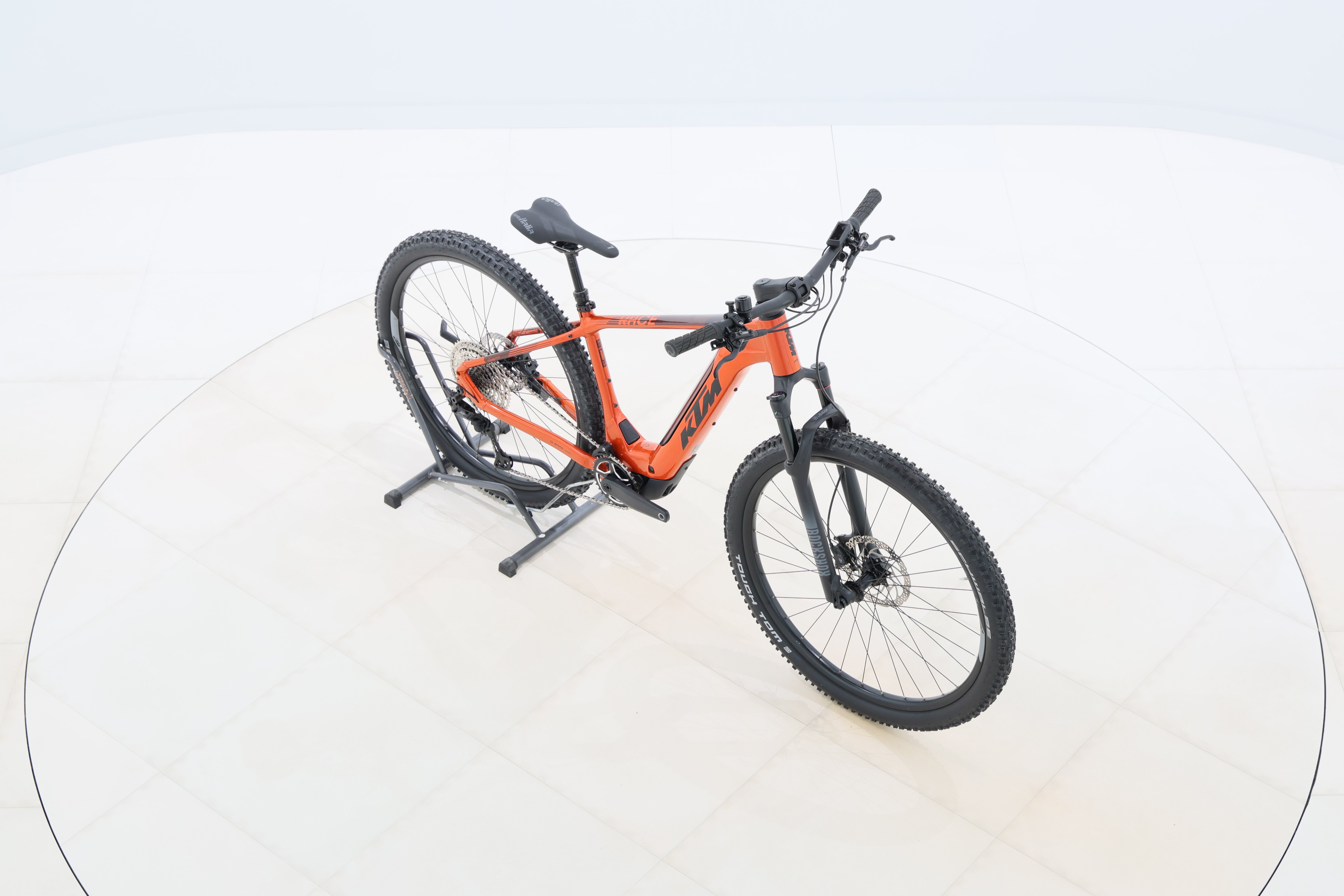 c1ff7ebf-4f16-4e96-8ff7-e9964b38021a