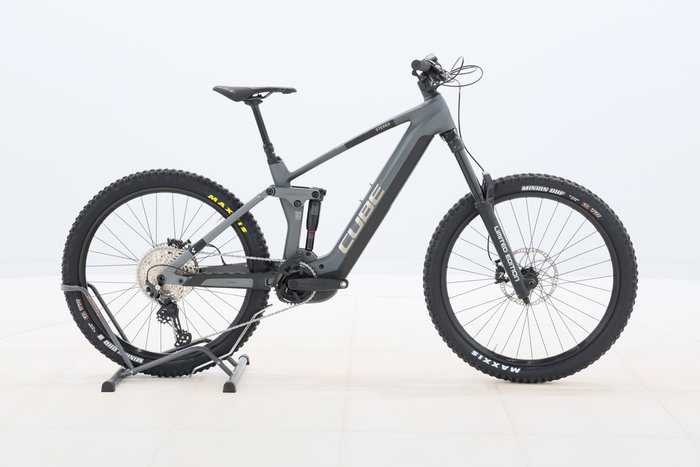 Cube STEREO HYBRID 160 HPC RACE 750 27.5 2023