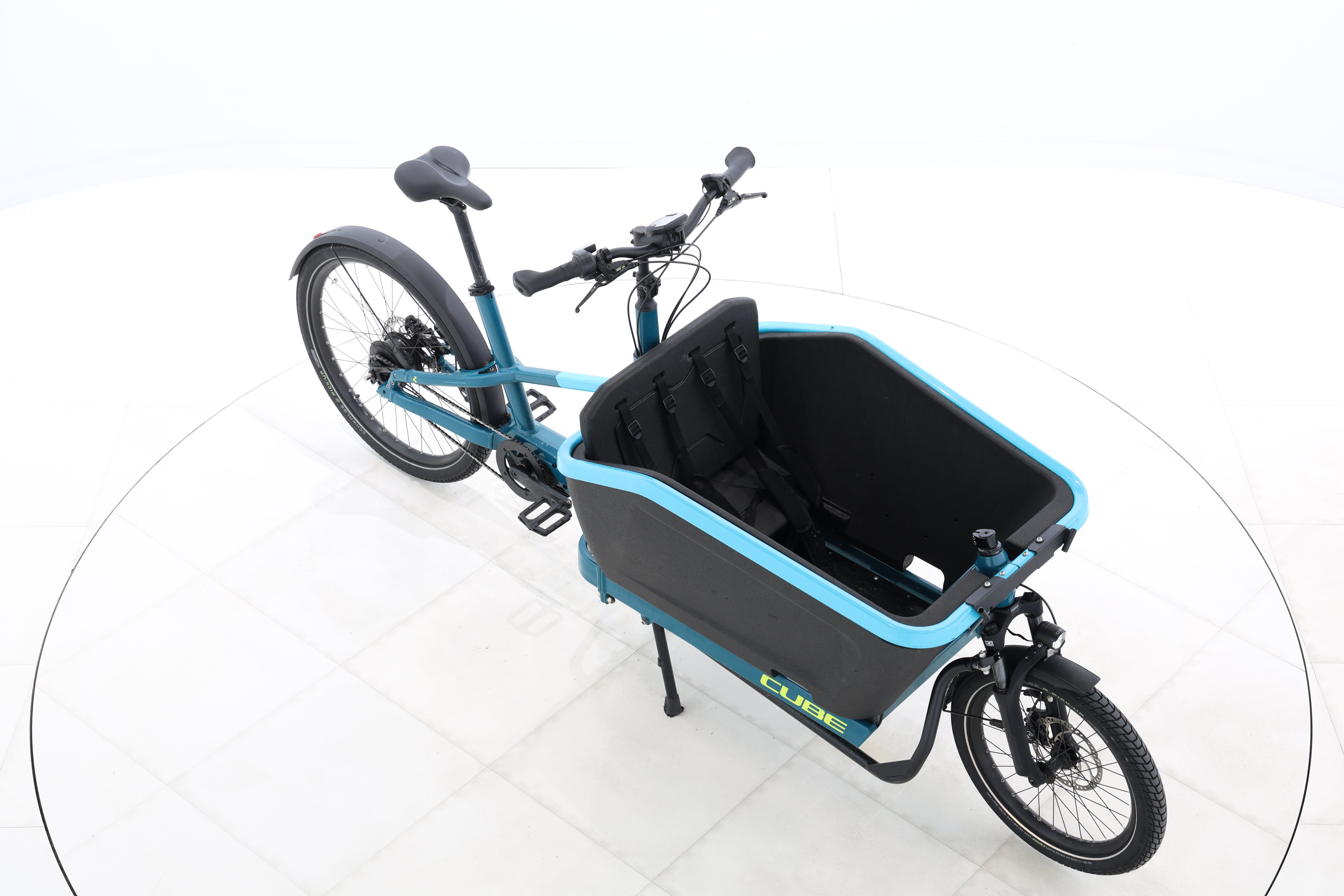 f2f43f4b-dc17-404e-b8a0-8b9bafb3c68e