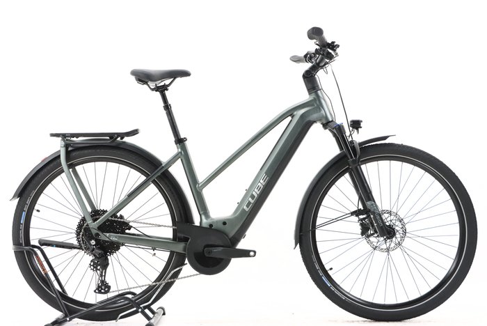 Cube KATHMANDU HYBRID PRO 750 2023