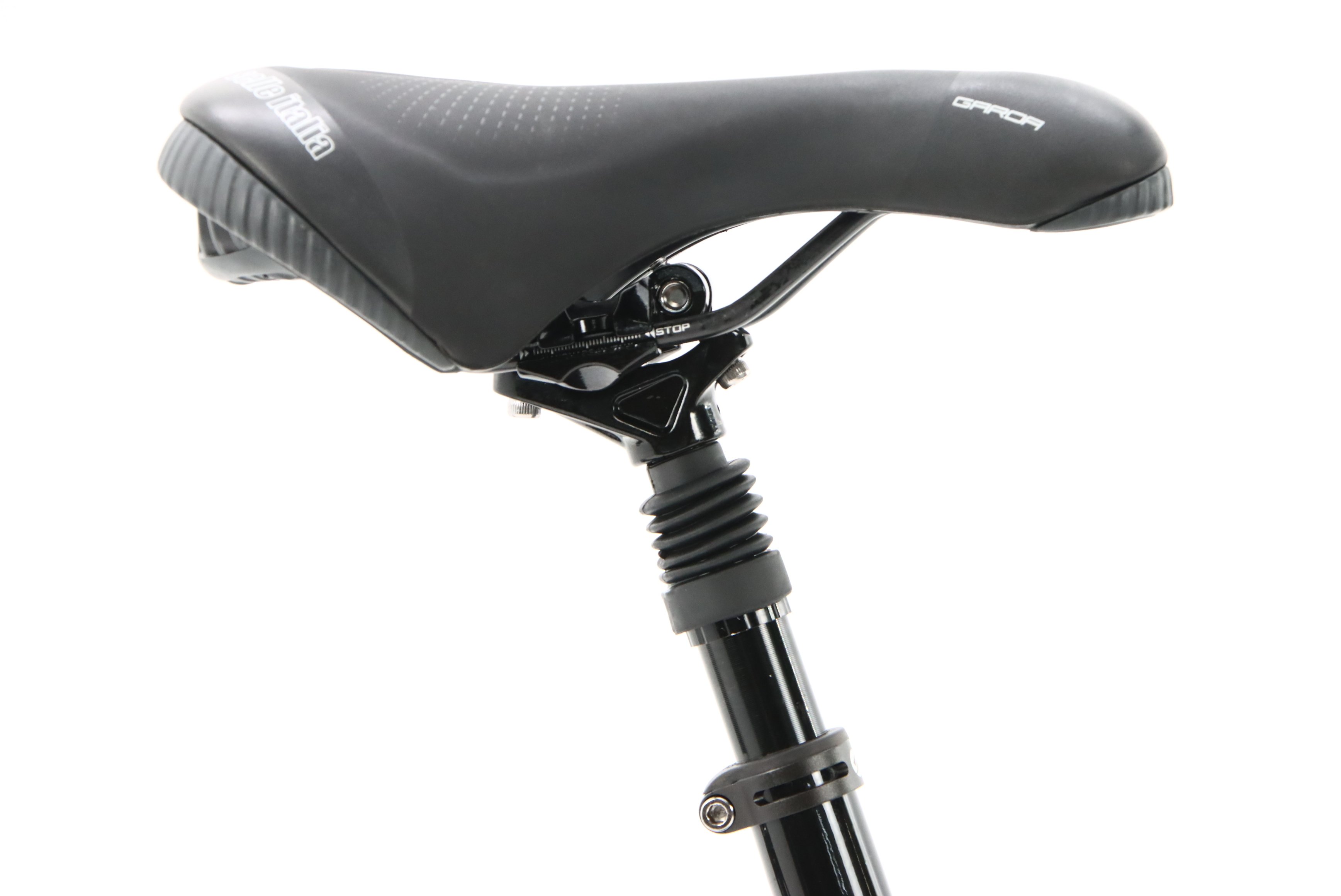 bd915591-3ca0-4561-adc9-c0881624b595