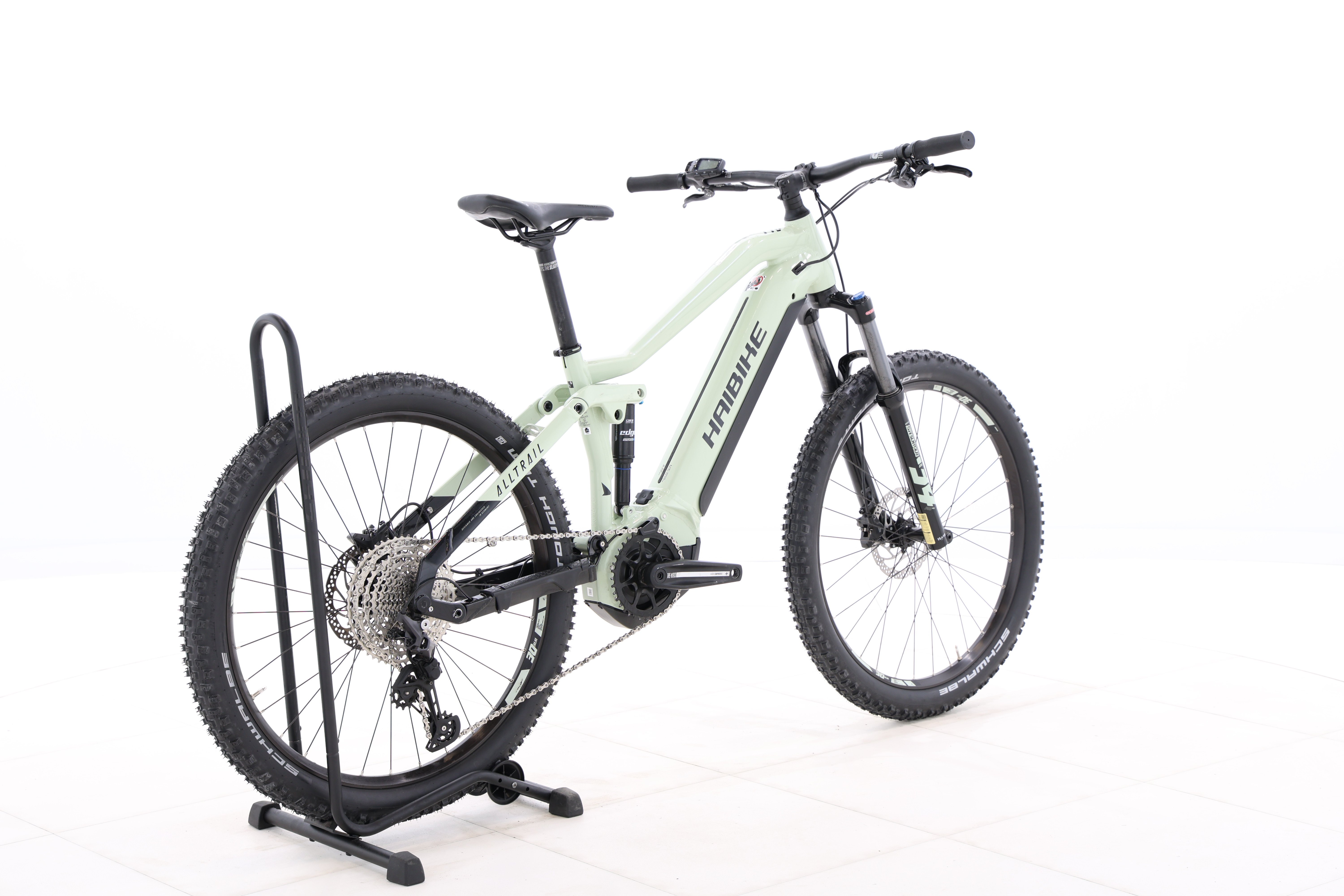 384345e2-caa5-4681-9c08-8ef36dc01e83