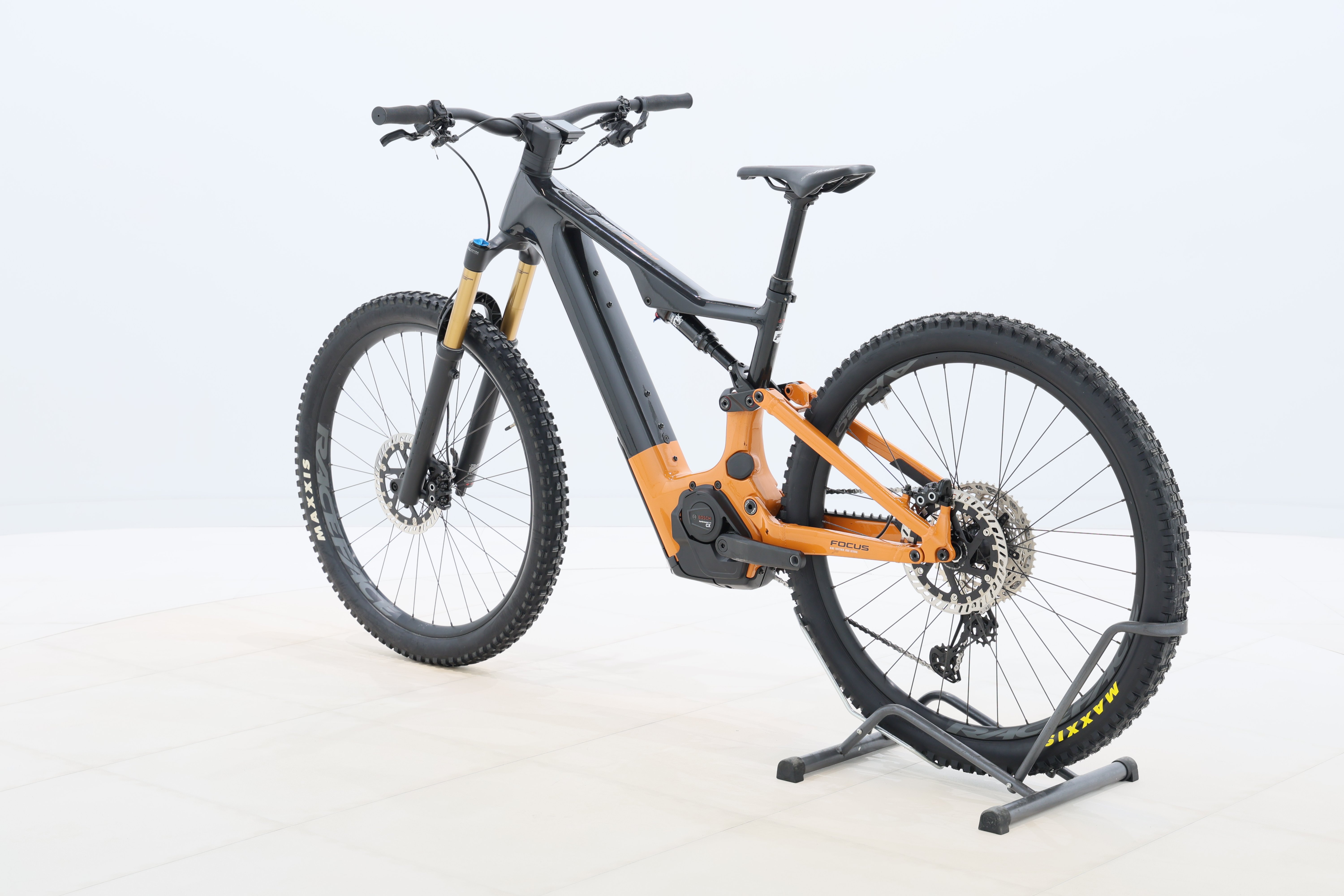 9fbd8f39-88d5-480e-a41a-9e5a1b50f968