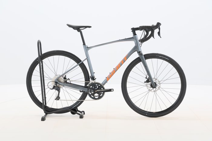 Giant REVOLT 2 2024