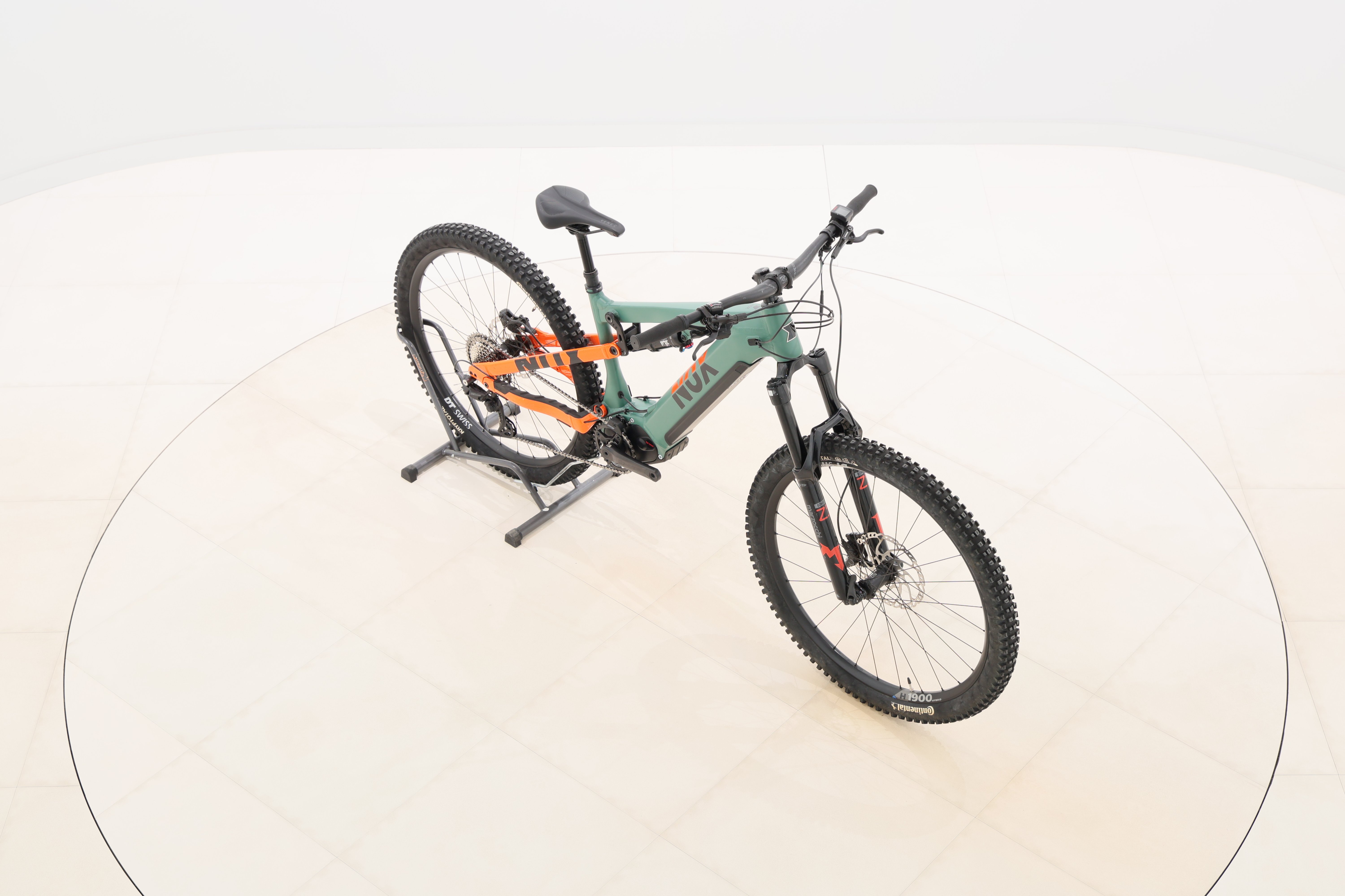 0d509a42-7881-4185-ba48-b8dd5fd17397