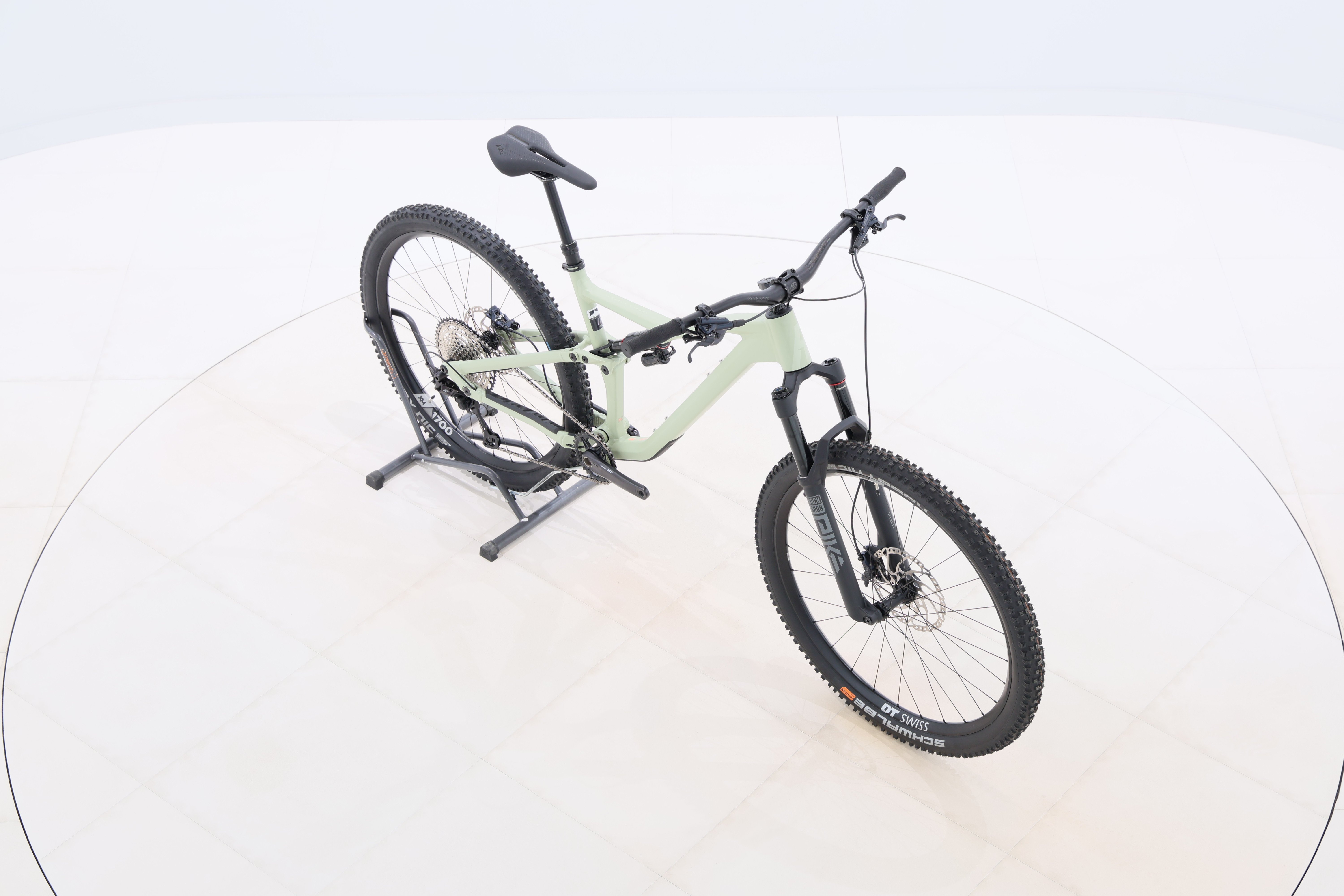 c8a403f8-8dd0-4708-8df2-1a3b70e31b51