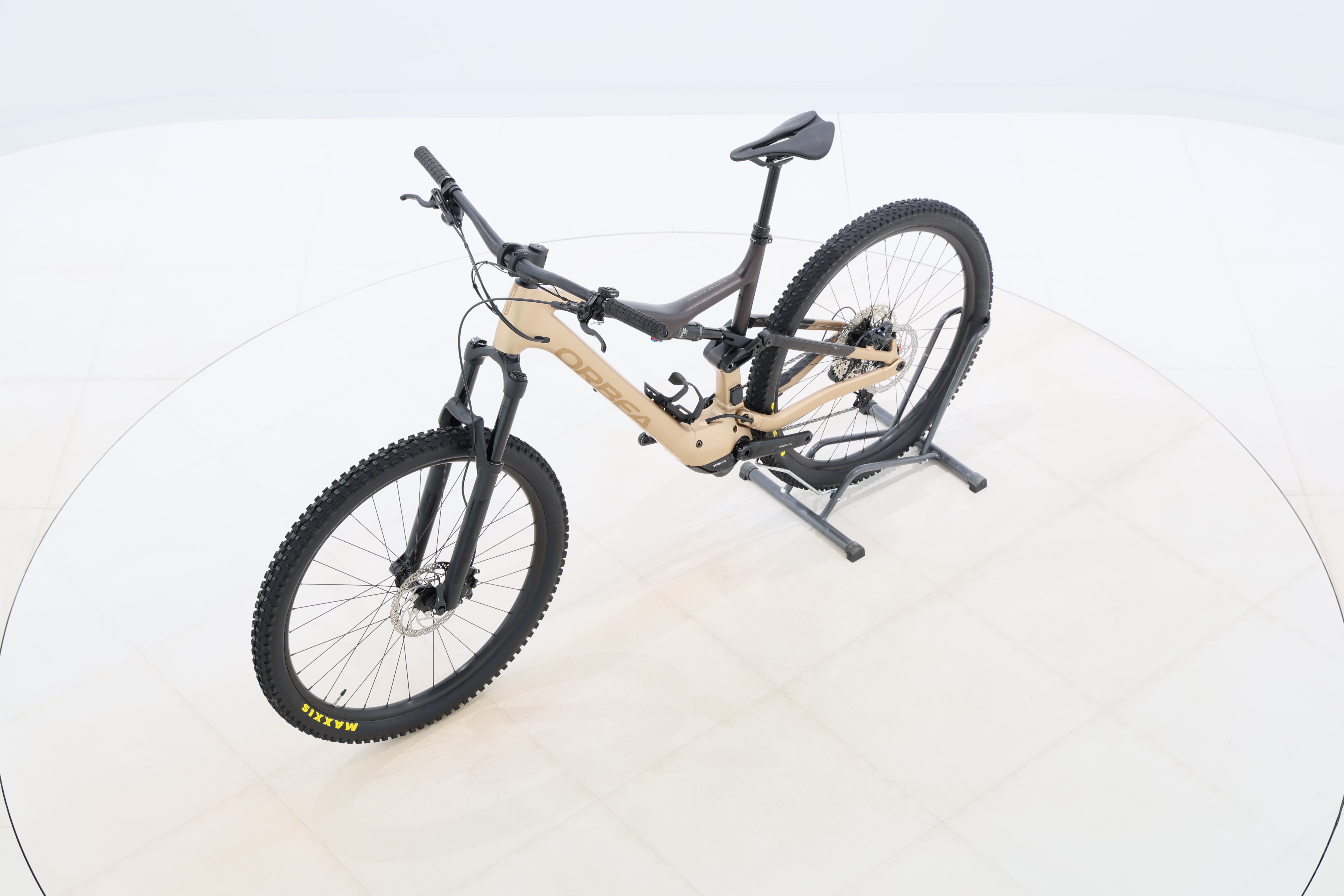 300f7e7e-0be8-41af-b4ce-7d1f0dd3c2b3