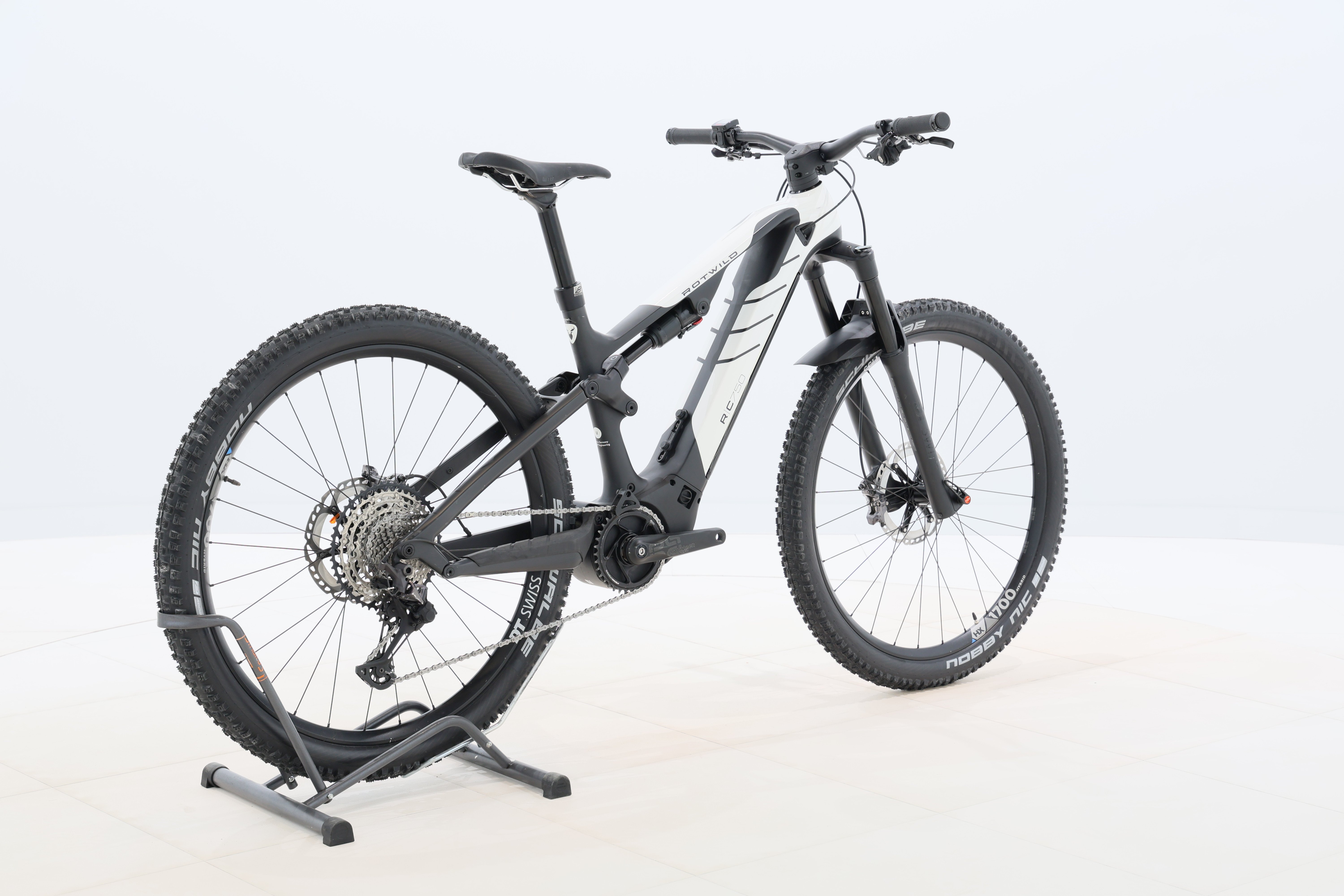 4ff5bdc6-26f7-44b7-bc0b-8ebde58a13fb