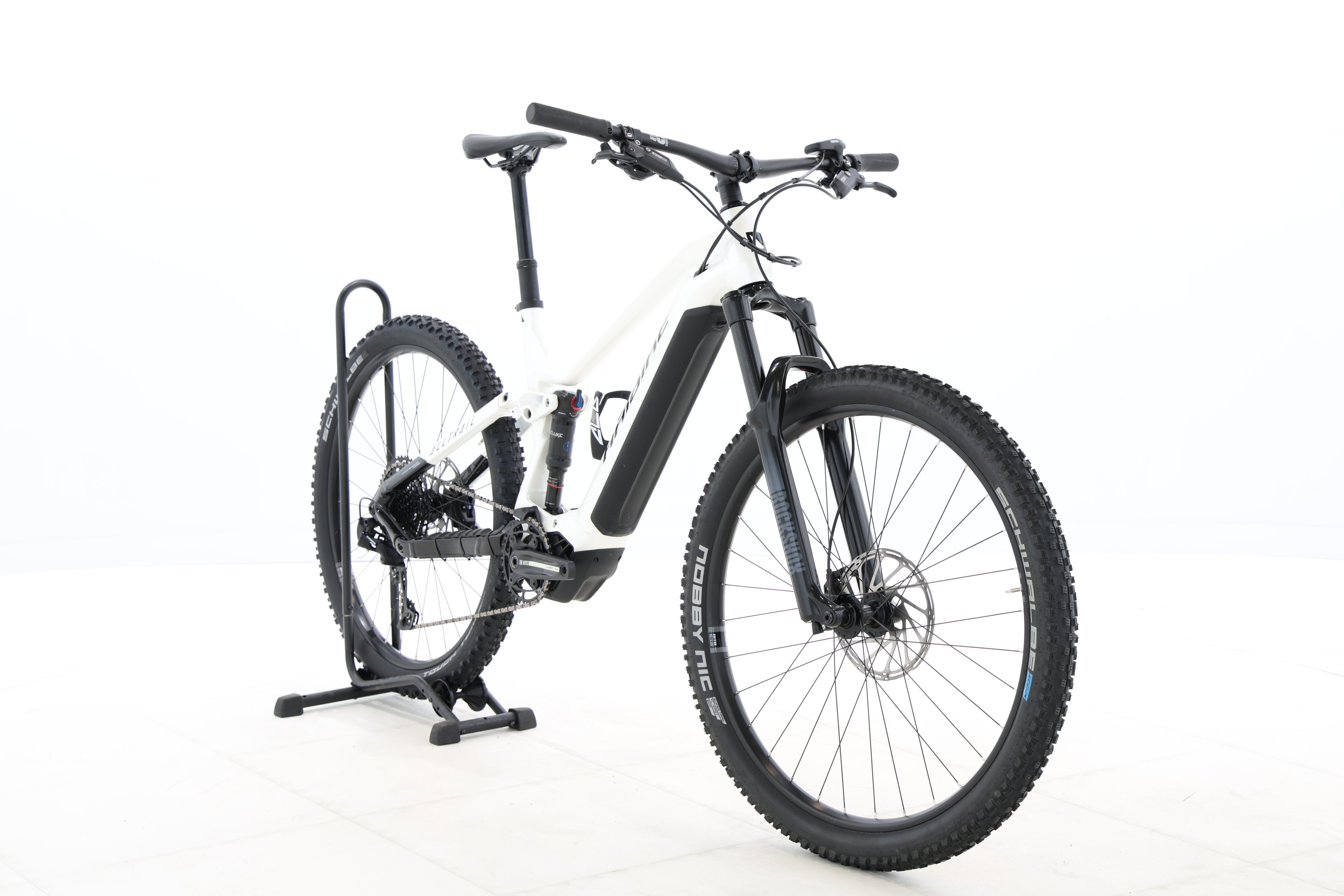 80f7c528-12a5-4a38-a841-362f747ea674