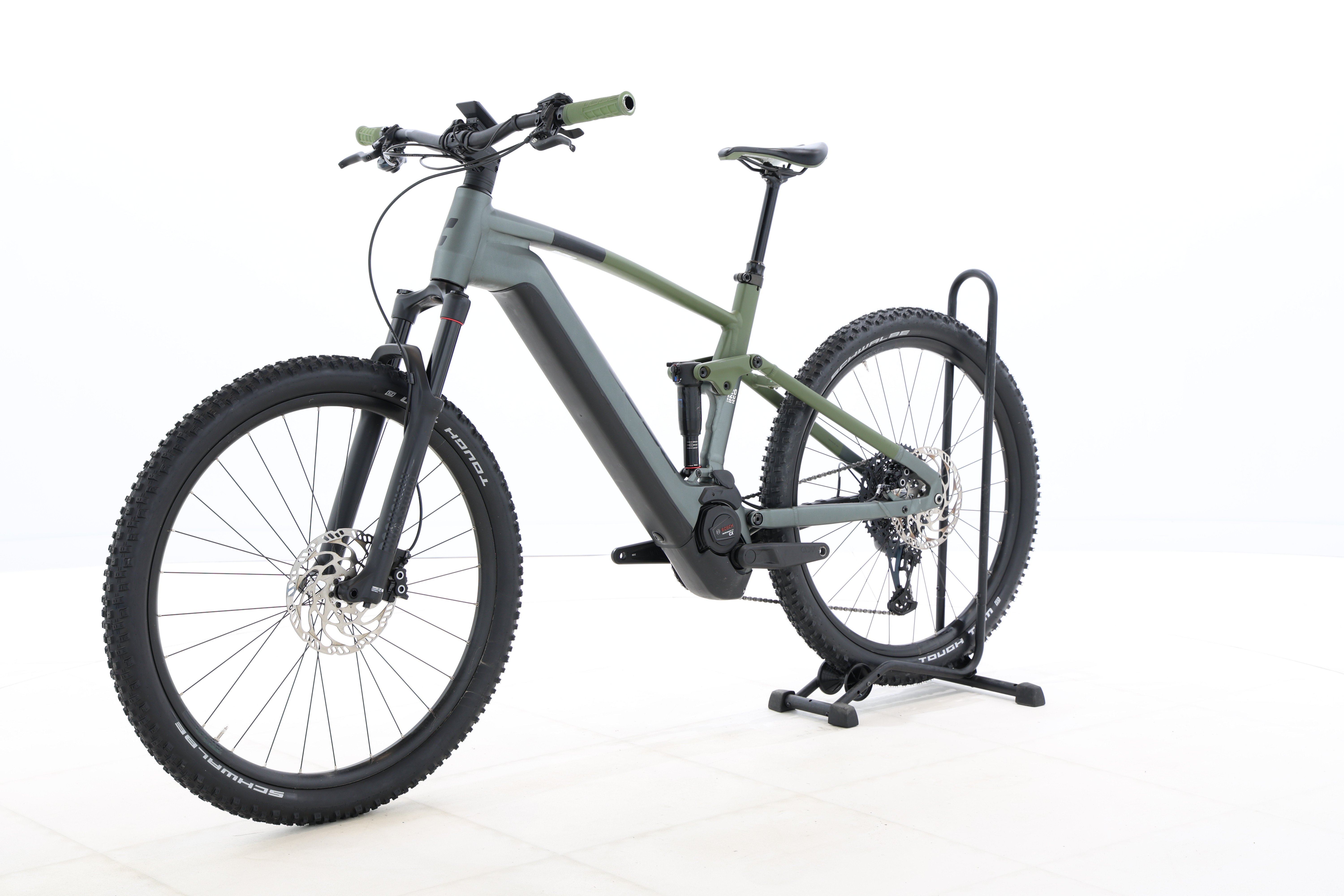 b6c5e3e5-c48b-45b6-bd2f-8748b64382d1