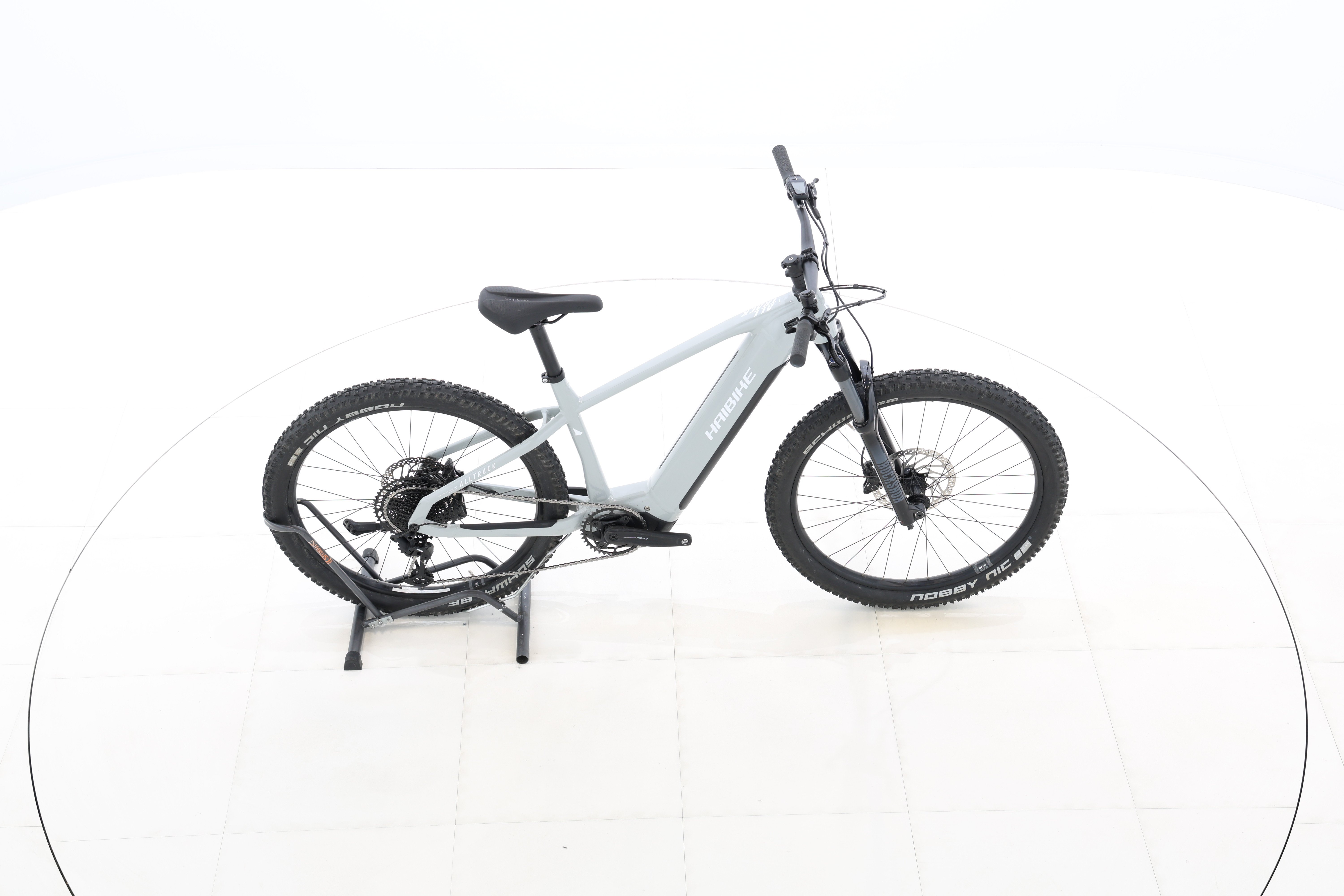 81bb8152-d6fa-4e26-8440-2ddbaf4ab8ec