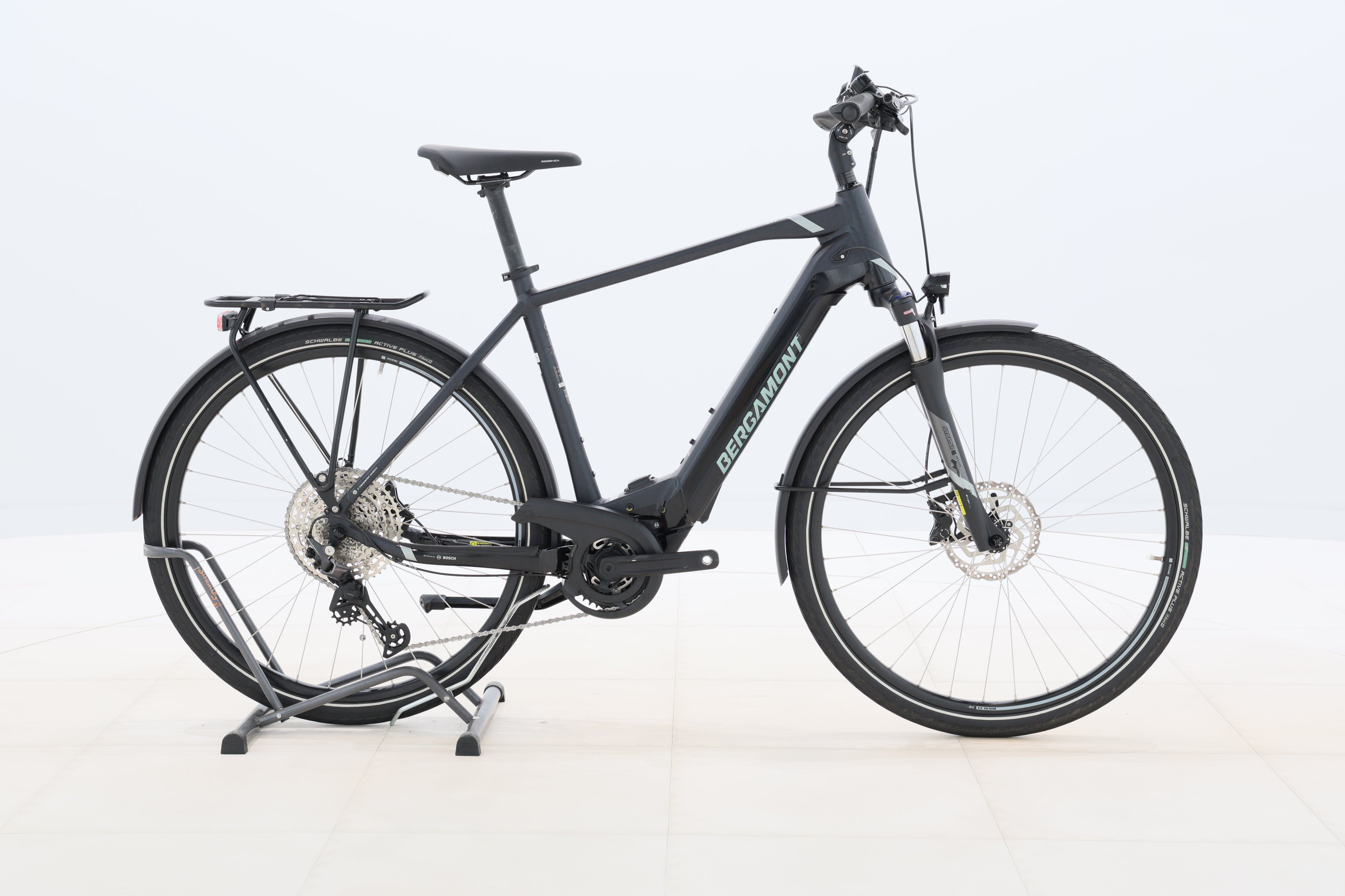 e194870f-dbfa-4d3c-8c22-9b550a45e6e3